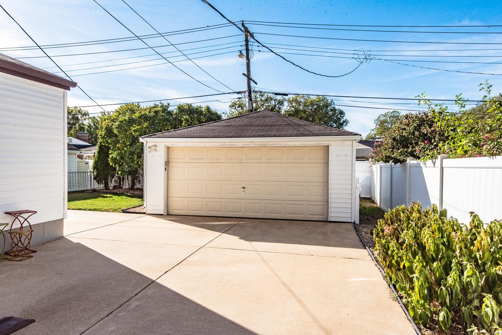 St Louis Hills 03/Cyrus Crane - Residential