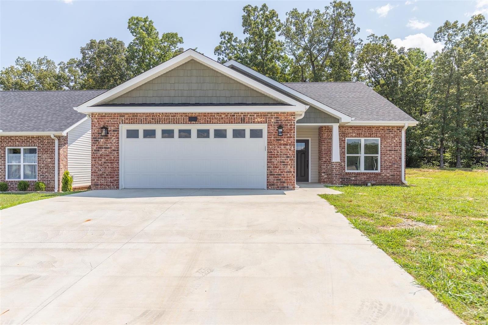 View Poplar Bluff, MO 63901 house