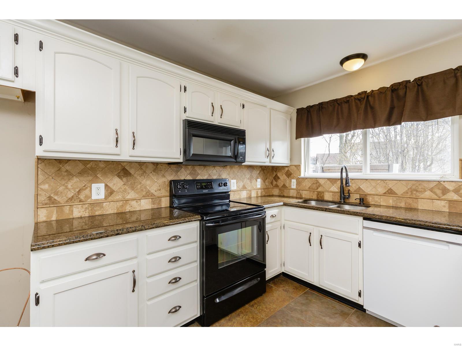 Reddington Oaks #6 - Residential