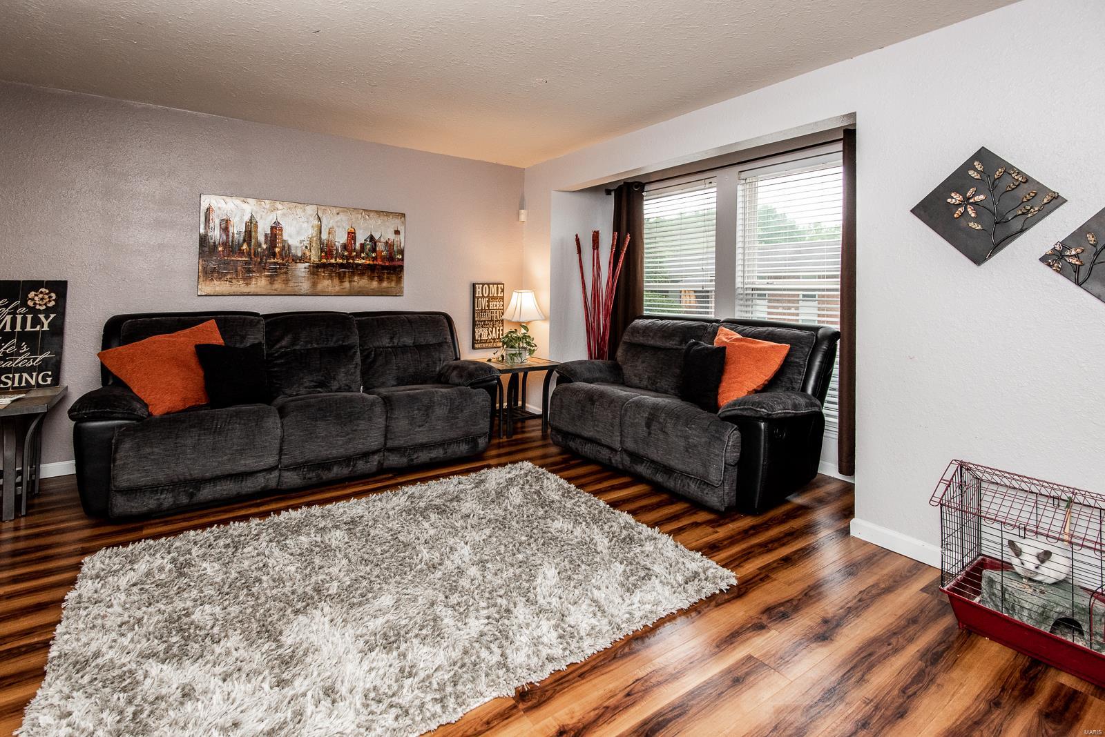 Greenbriar Condo - Residential