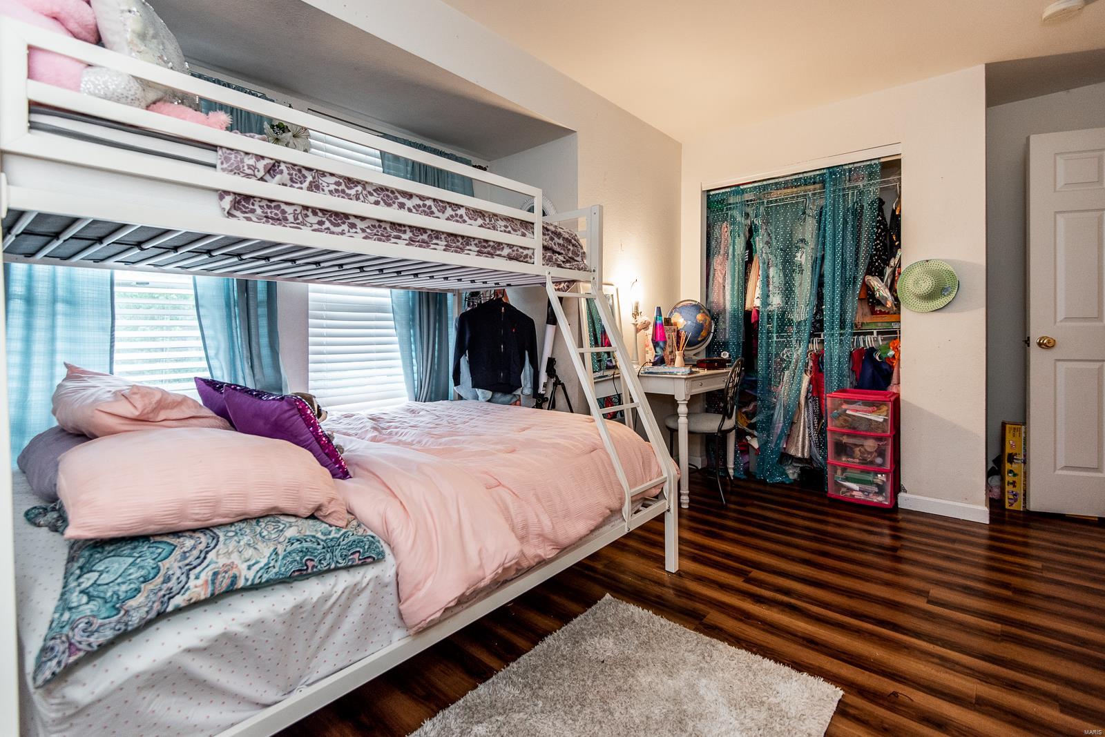 Greenbriar Condo - Residential