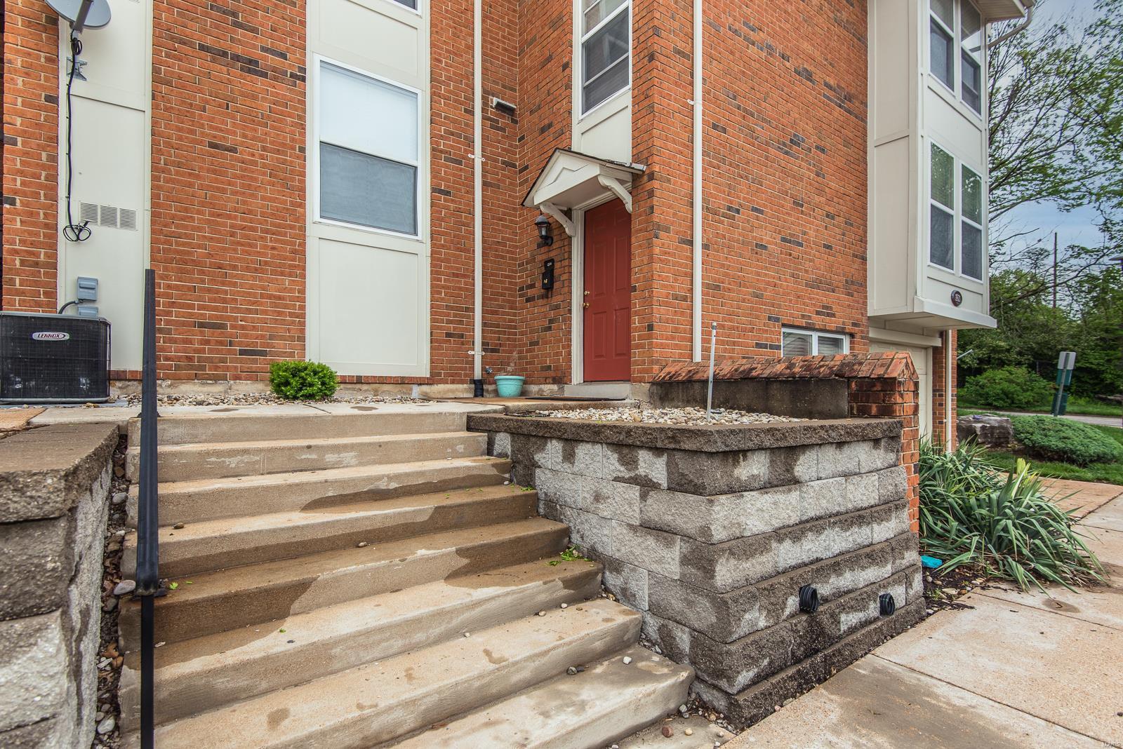 Greenbriar Condo - Residential