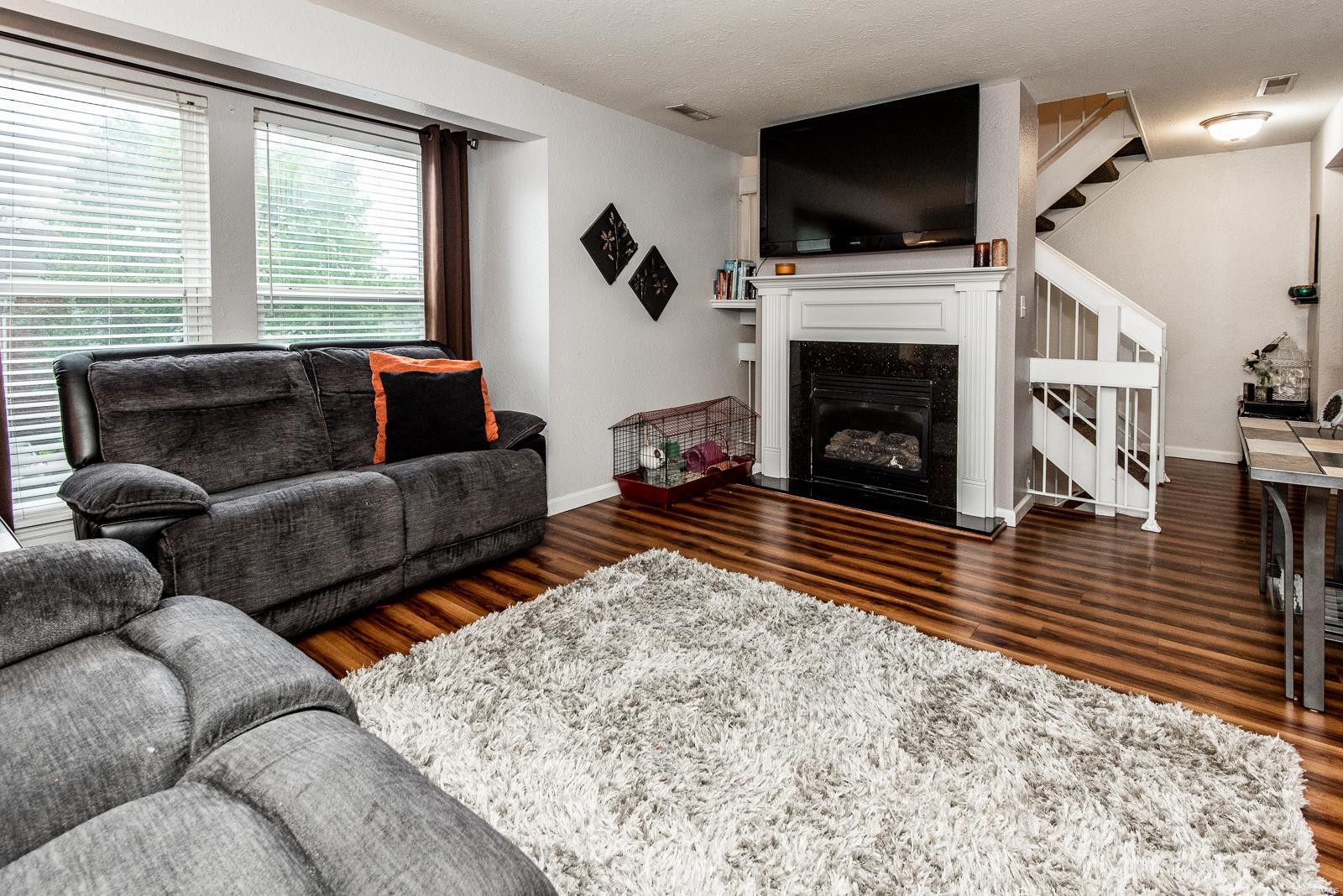 Greenbriar Condo - Residential