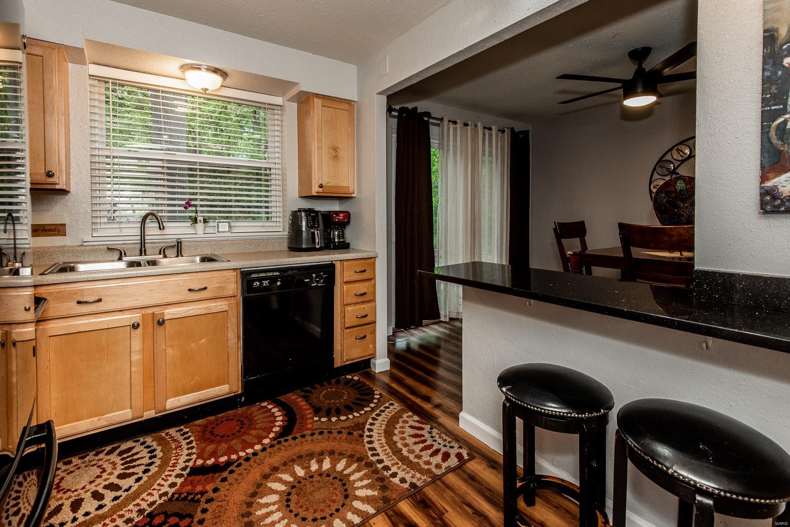 Greenbriar Condo - Residential