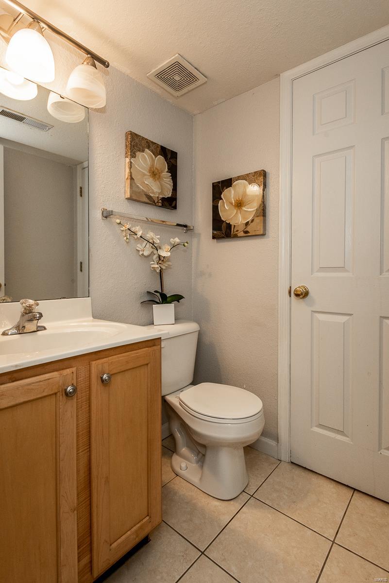 Greenbriar Condo - Residential