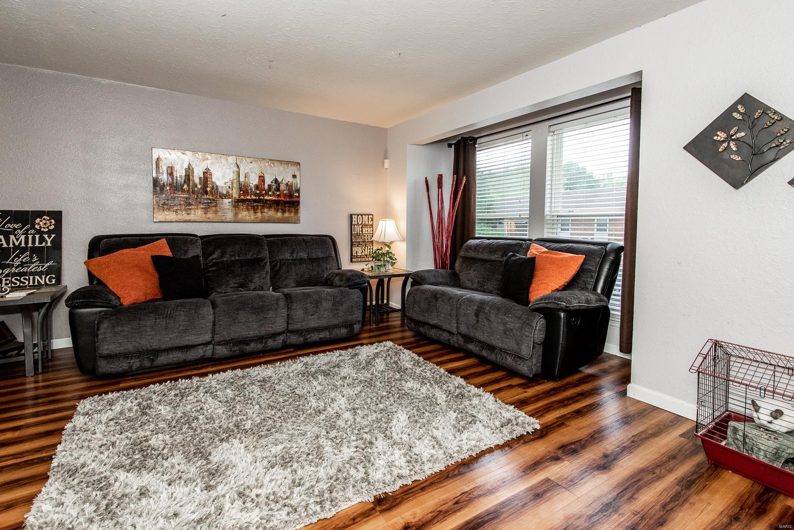 Greenbriar Condo - Residential
