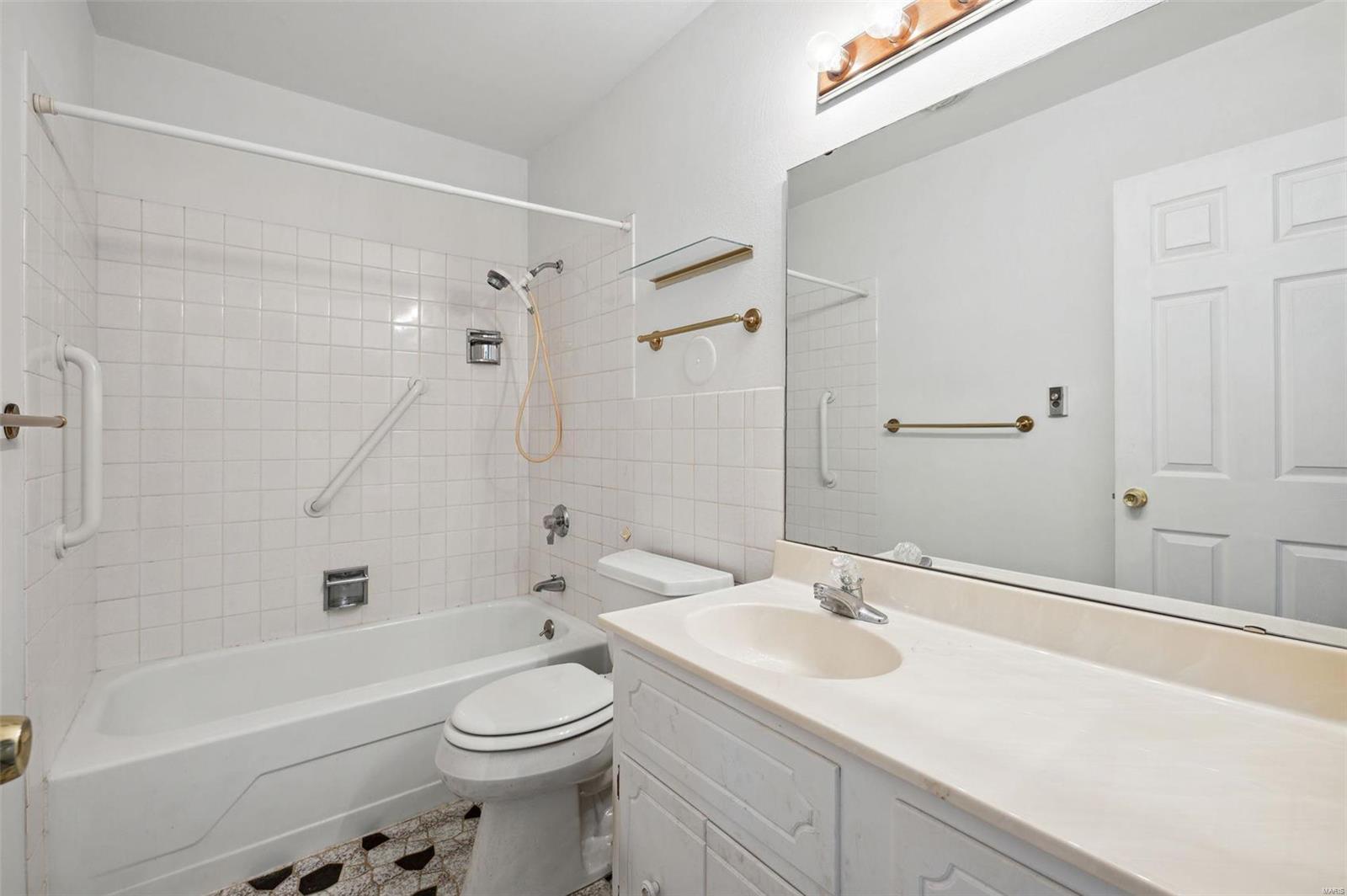 Southridge Condo - Residential