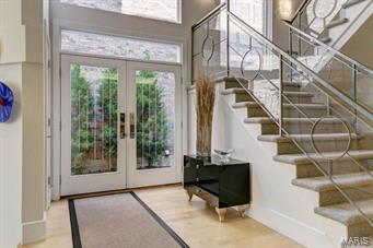 Clayton Lane - Residential