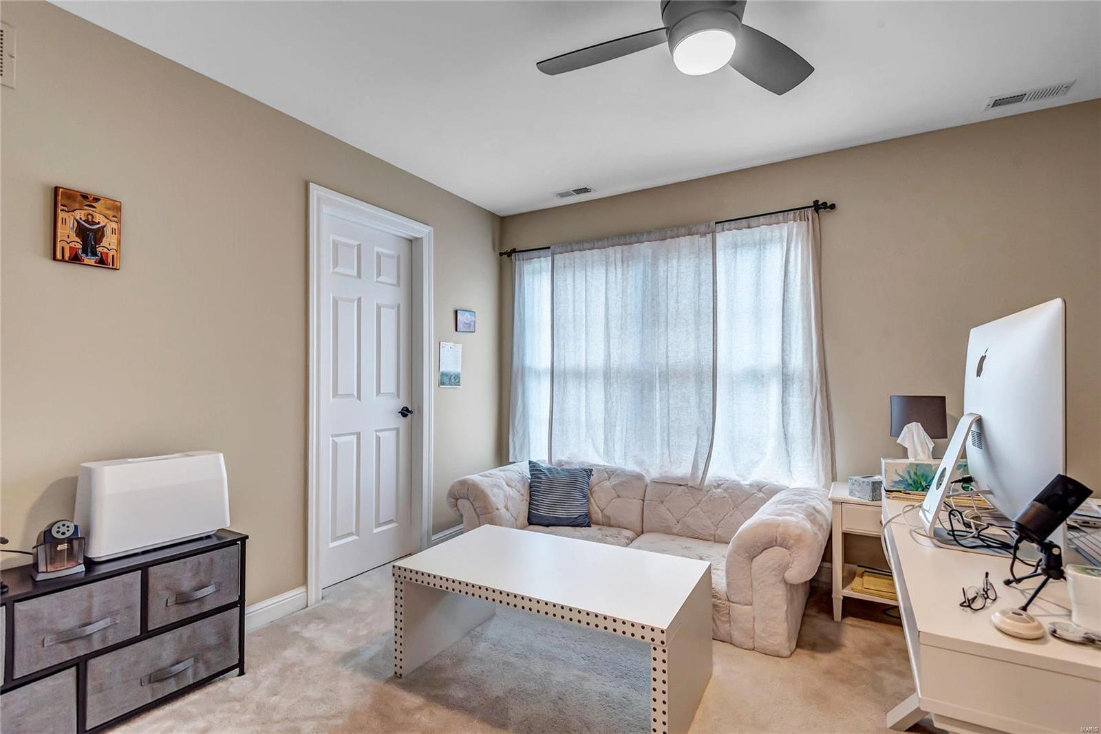 Le Pere Villa Place - Residential