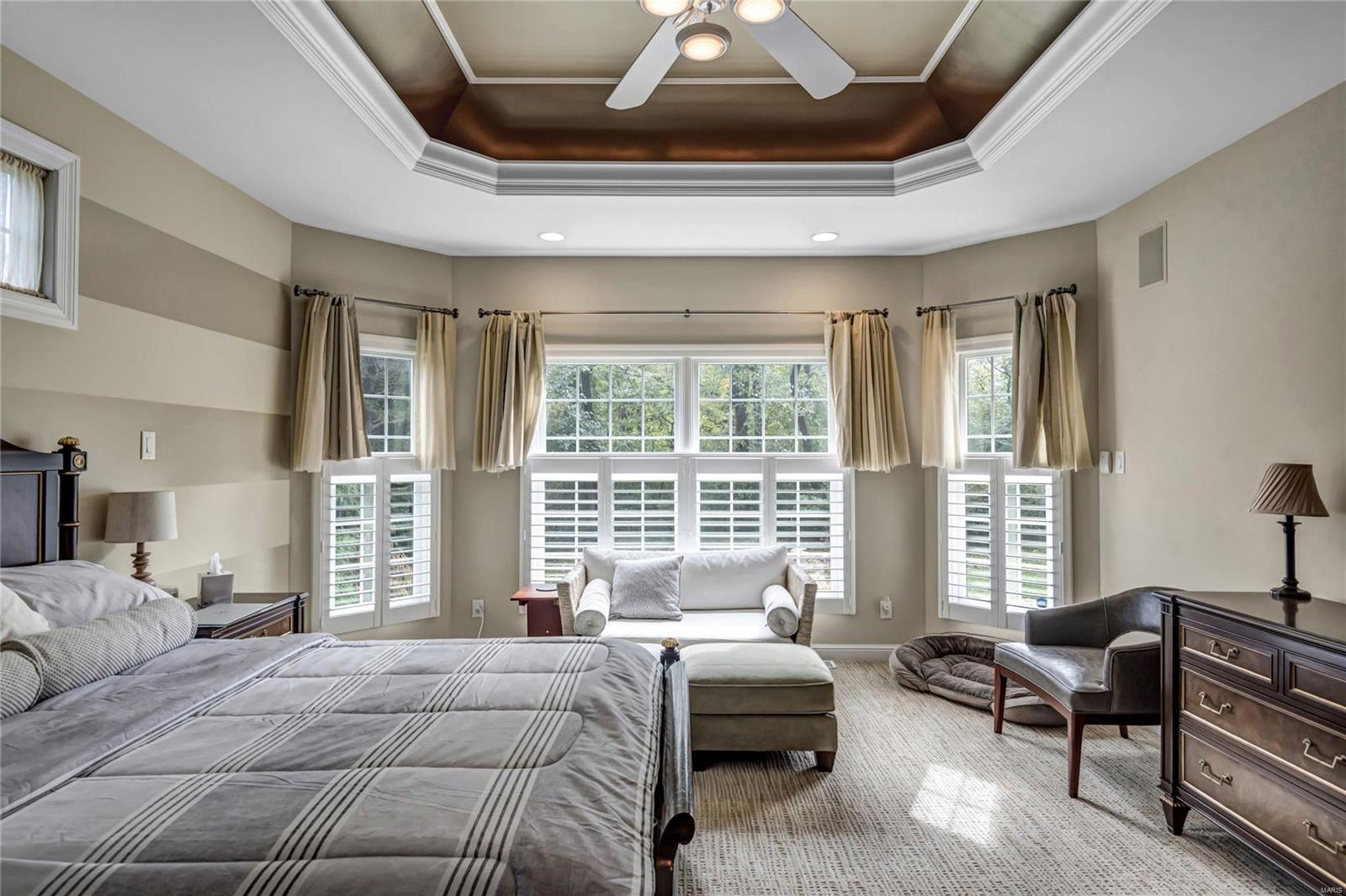 Le Pere Villa Place - Residential