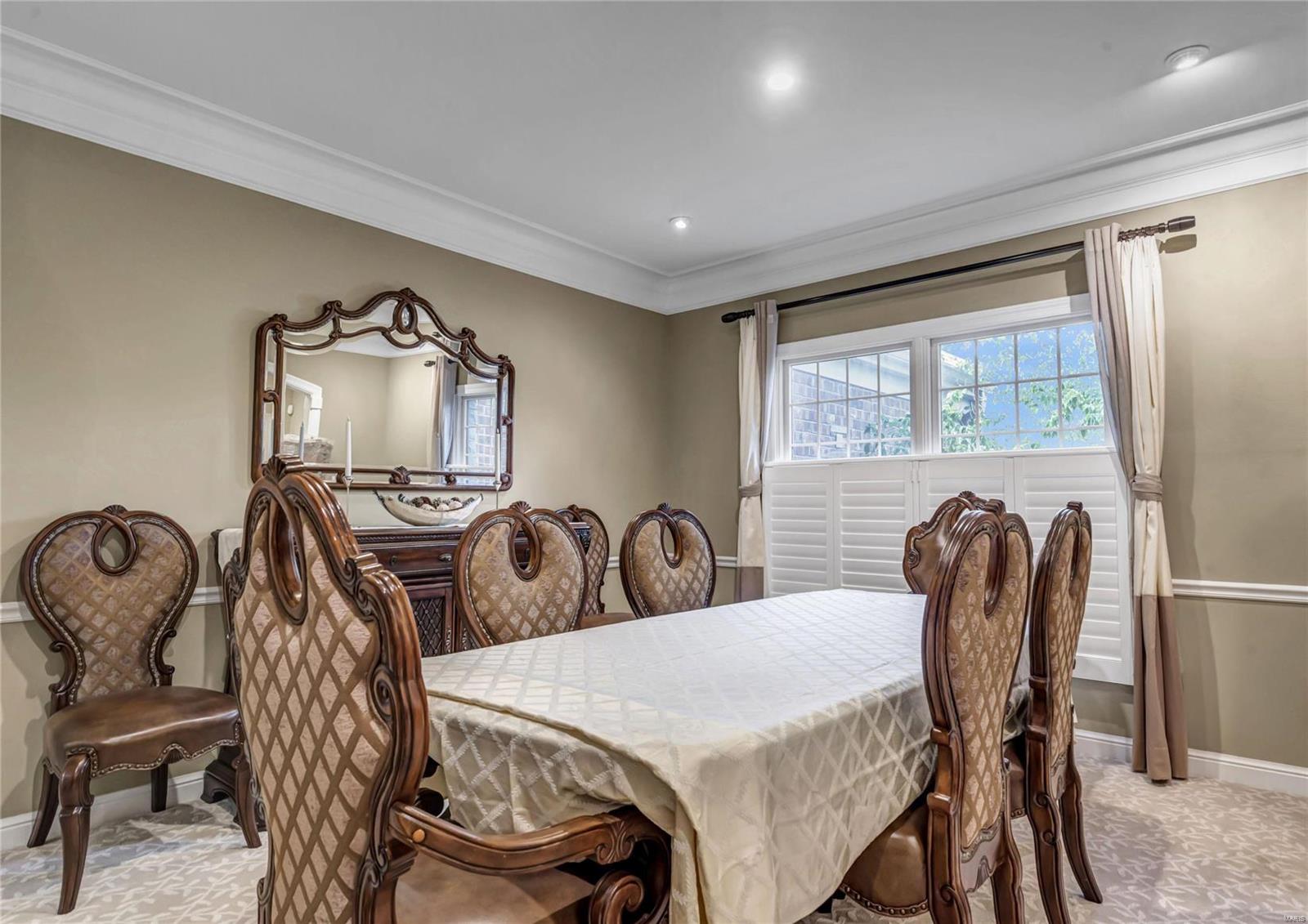 Le Pere Villa Place - Residential