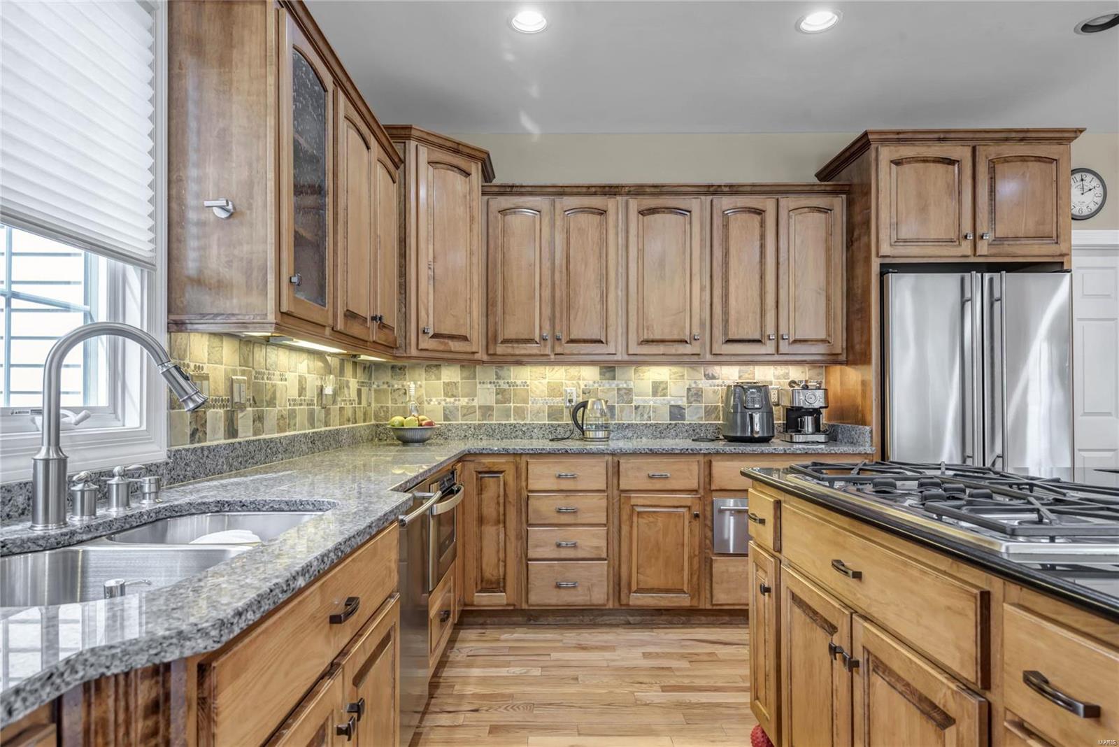 Le Pere Villa Place - Residential