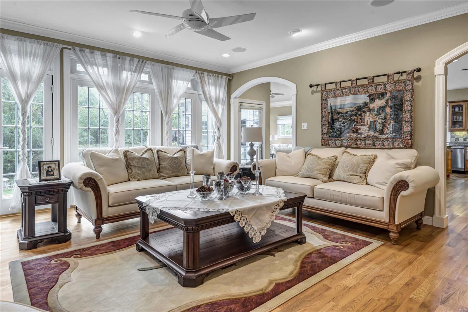 Le Pere Villa Place - Residential