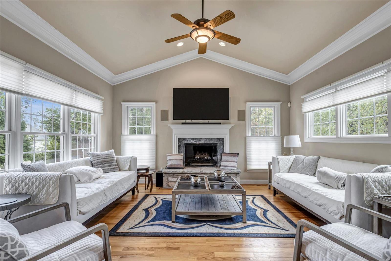 Le Pere Villa Place - Residential