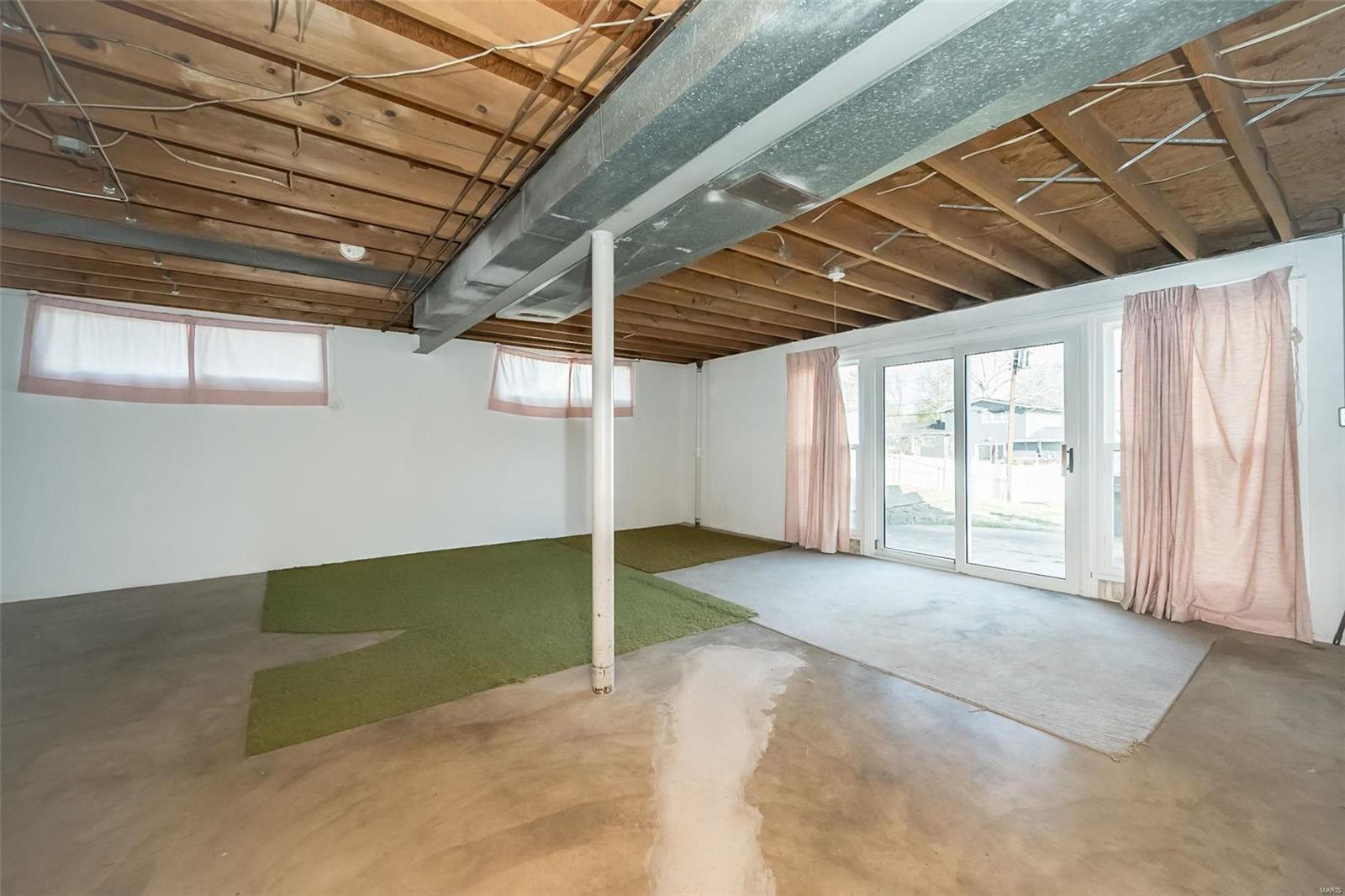 Unincorporated, Missouri 63011, United States, 3 Bedrooms Bedrooms, ,2 BathroomsBathrooms,Residential,Pending,90904