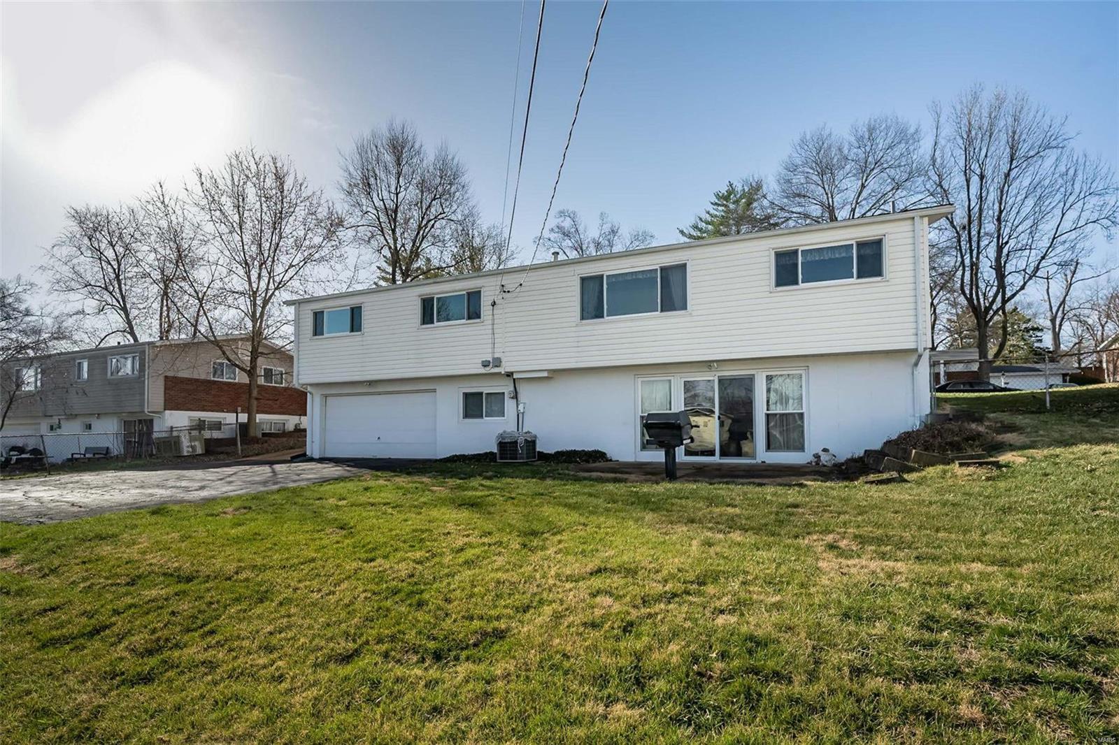 Unincorporated, Missouri 63011, United States, 3 Bedrooms Bedrooms, ,2 BathroomsBathrooms,Residential,Pending,90904