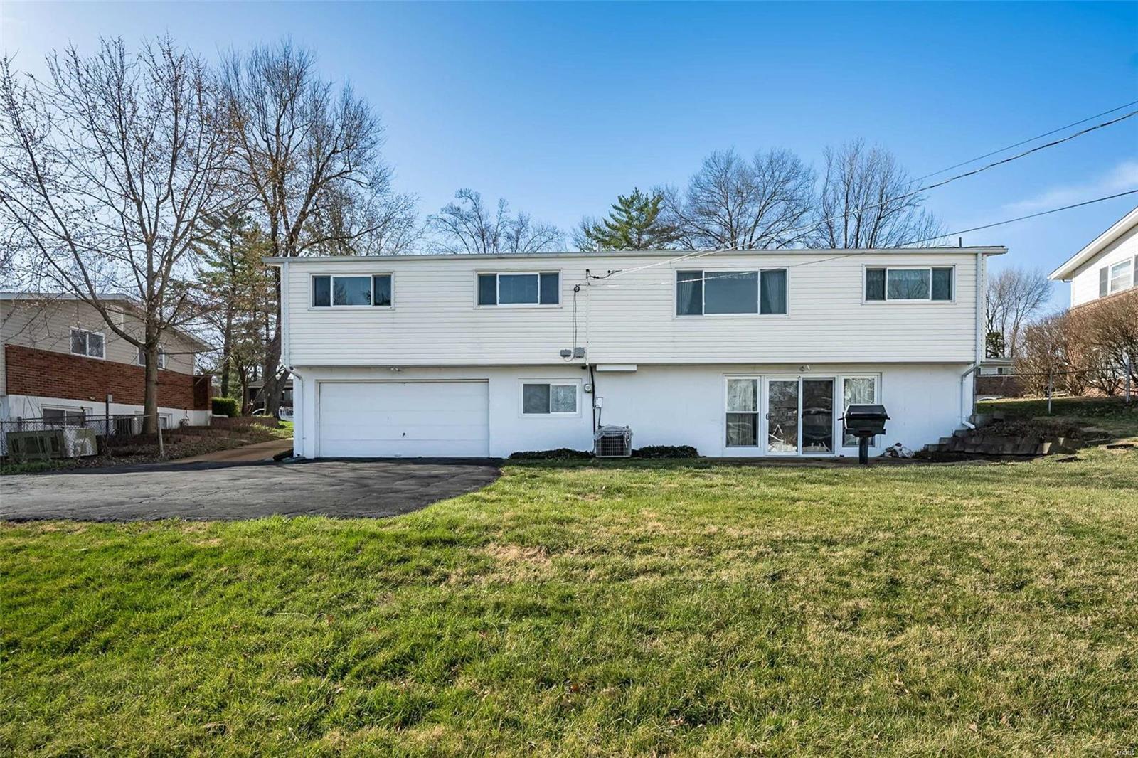 Unincorporated, Missouri 63011, United States, 3 Bedrooms Bedrooms, ,2 BathroomsBathrooms,Residential,Pending,90904