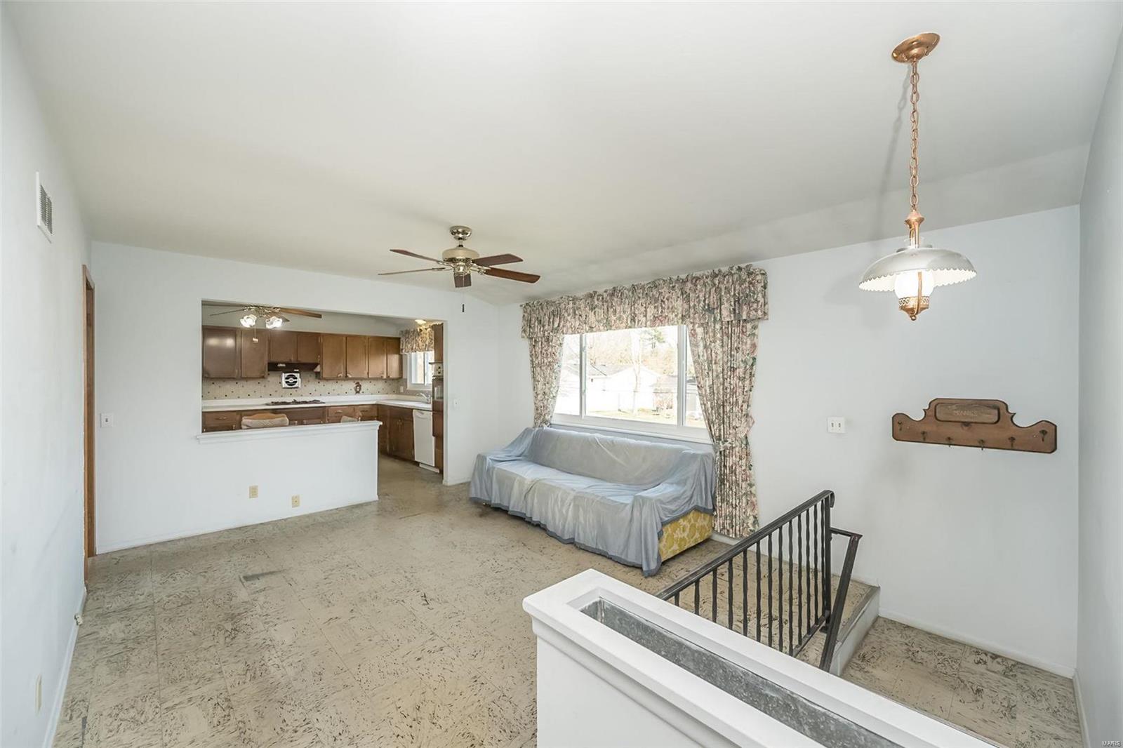 Unincorporated, Missouri 63011, United States, 3 Bedrooms Bedrooms, ,2 BathroomsBathrooms,Residential,Pending,90904