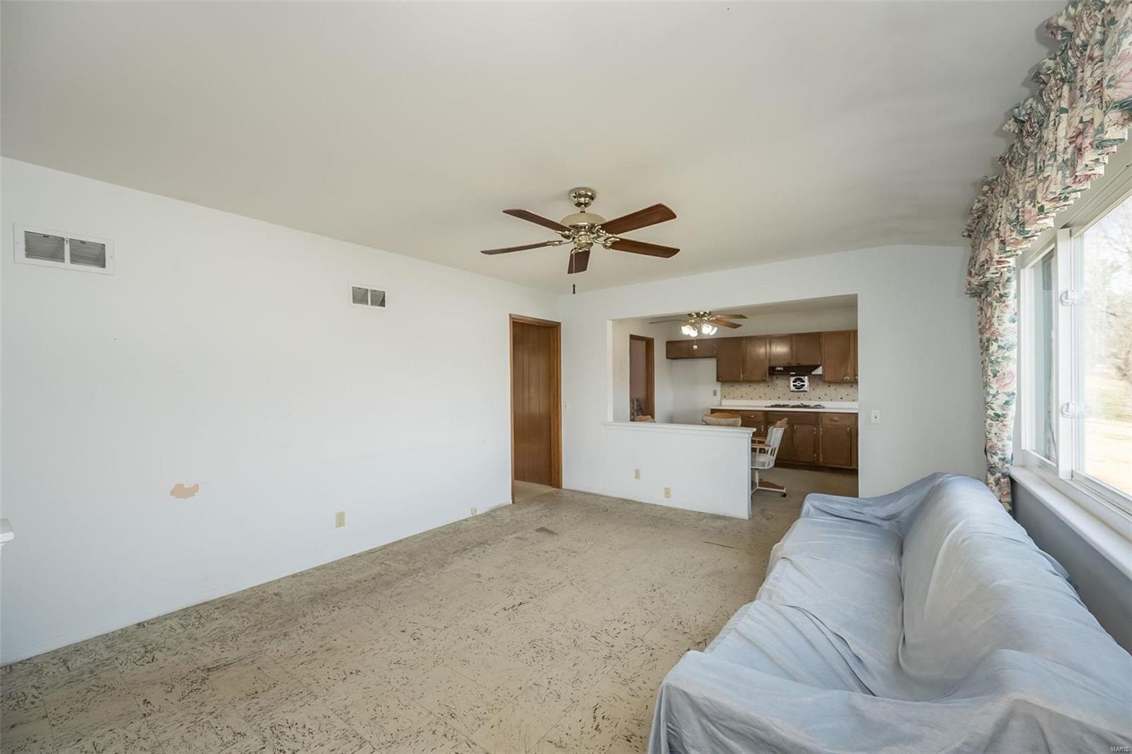 Unincorporated, Missouri 63011, United States, 3 Bedrooms Bedrooms, ,2 BathroomsBathrooms,Residential,Pending,90904