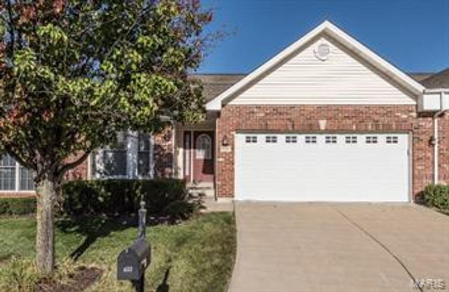 Incredible villa offered at below market value - Priced to sell fast!  Not a foreclosure or short sale.  Multiple vaulted ceilings, plant shelves, & track lighting all contribute to the open, bright living space.  Kitchen offers 42in. cherty cabinets w/ crown molding smooth top stove, micro & refrigerator plus pantry.  Main floor mud roon / washer & dryer.  Great room offers gas fireplace, tons of light and adjacent formal dining room.  Large covered deck makes for great outdoor living!  Walkout finished lower level offers living space w kitchen area plus additional bedroom & full bath as well as separate office area.  This is a beautiful move-in ready villa! Location: Other