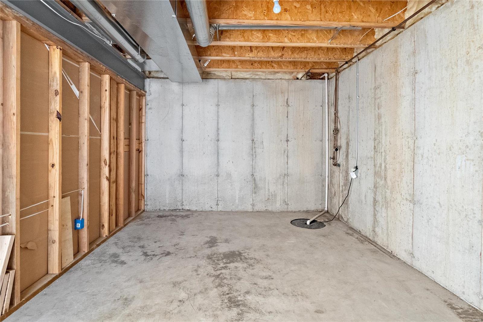 Enclave At Montclair - Residential