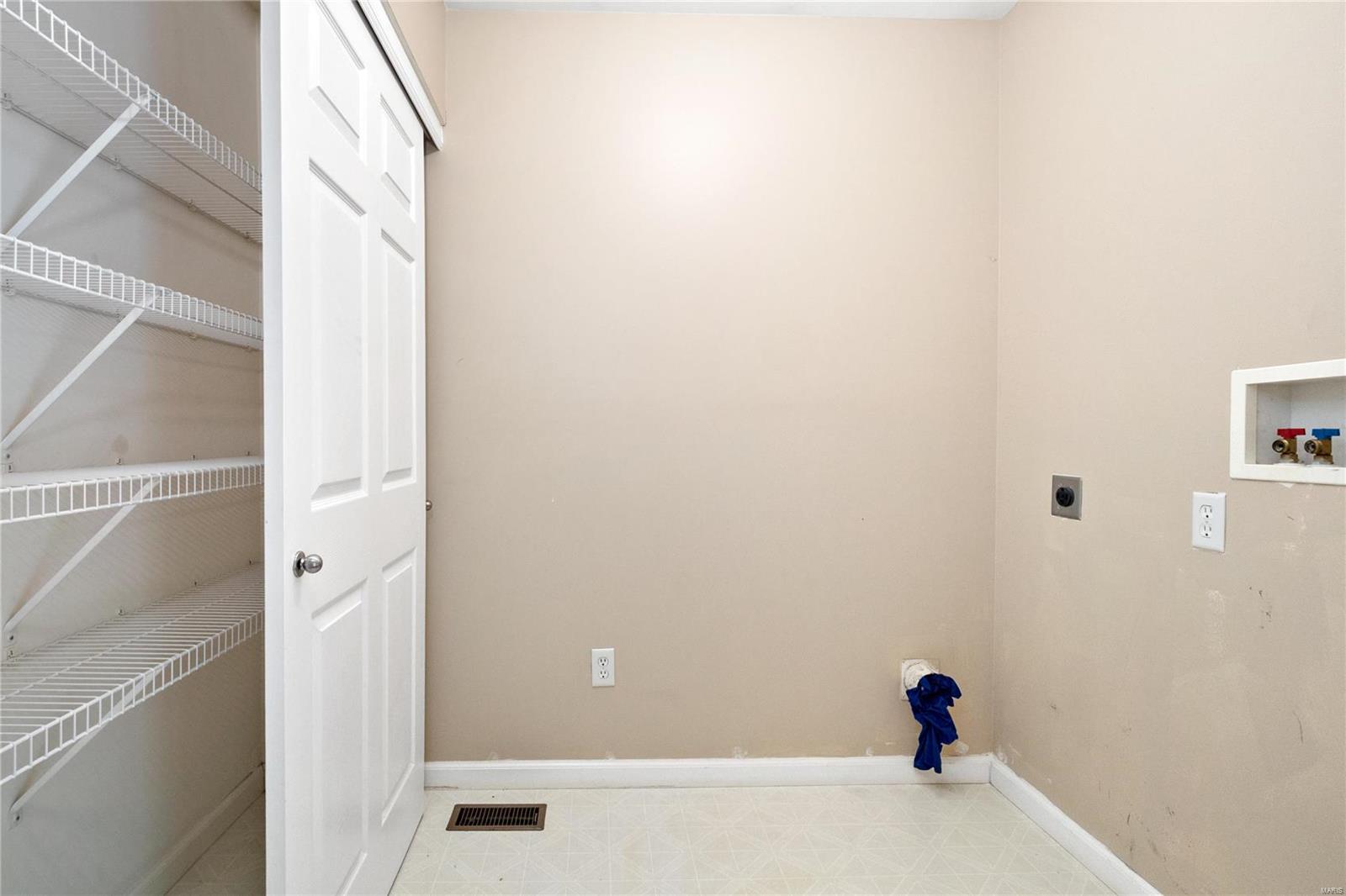 Enclave At Montclair - Residential