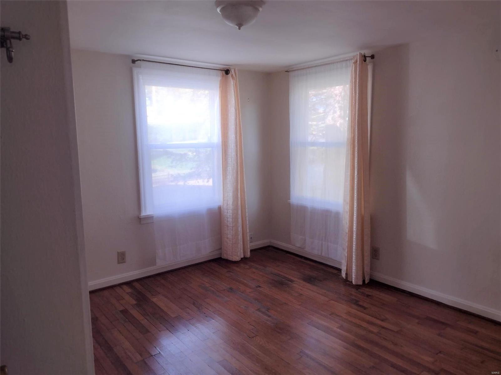 Eleanor Park - Residential Lease