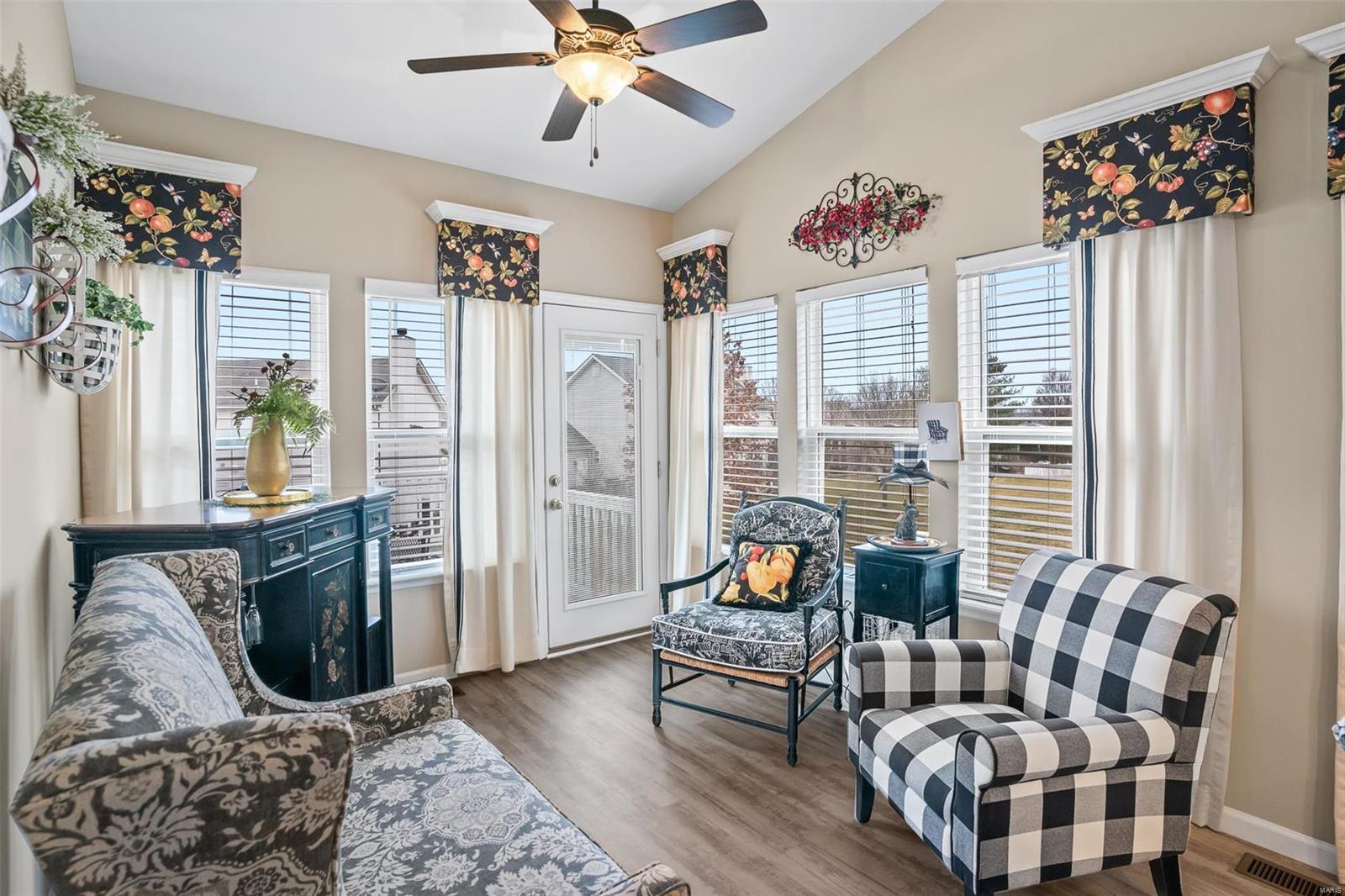 Est At Legacy Pointe #1 - Residential