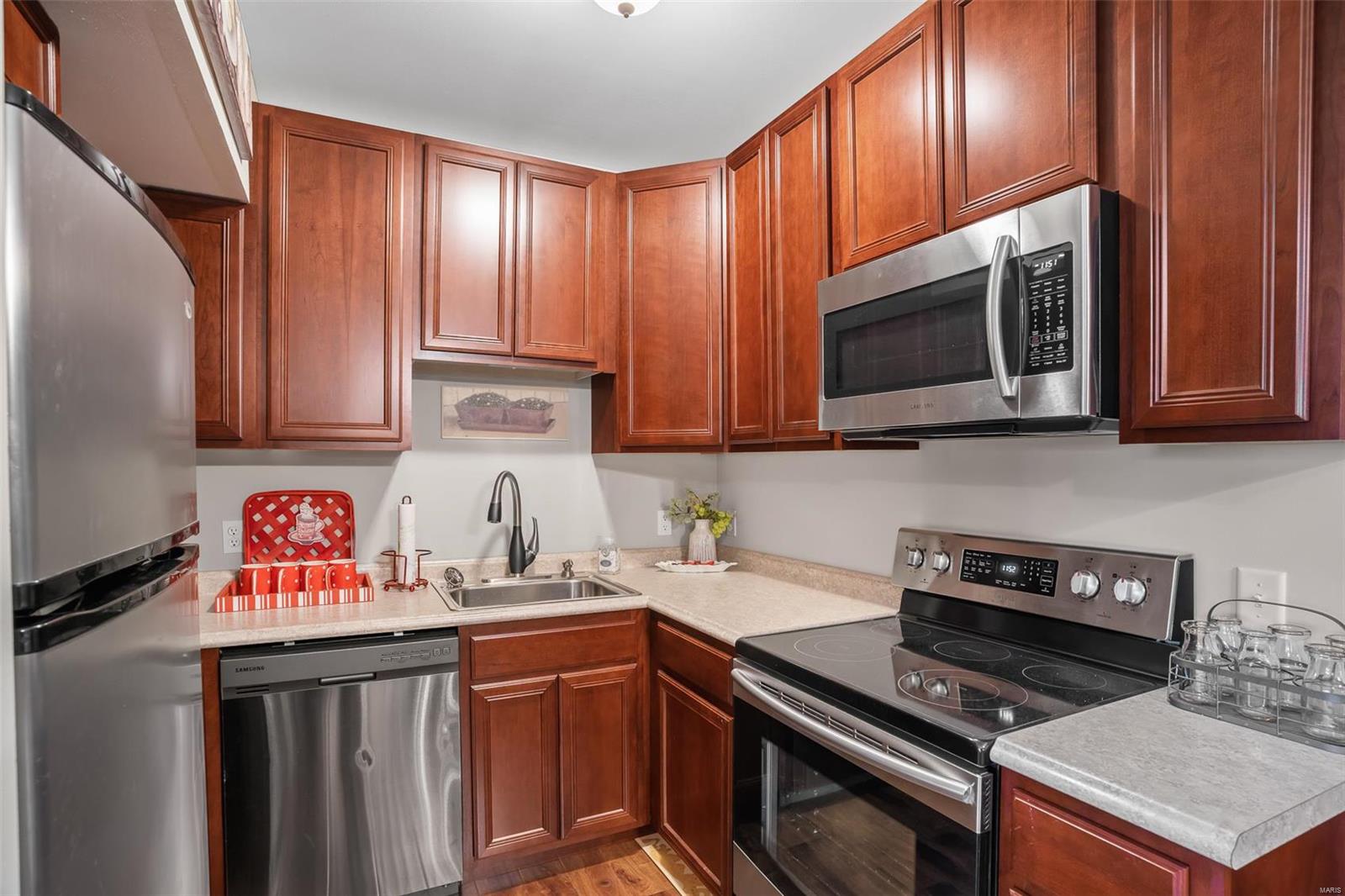 Est At Legacy Pointe #1 - Residential