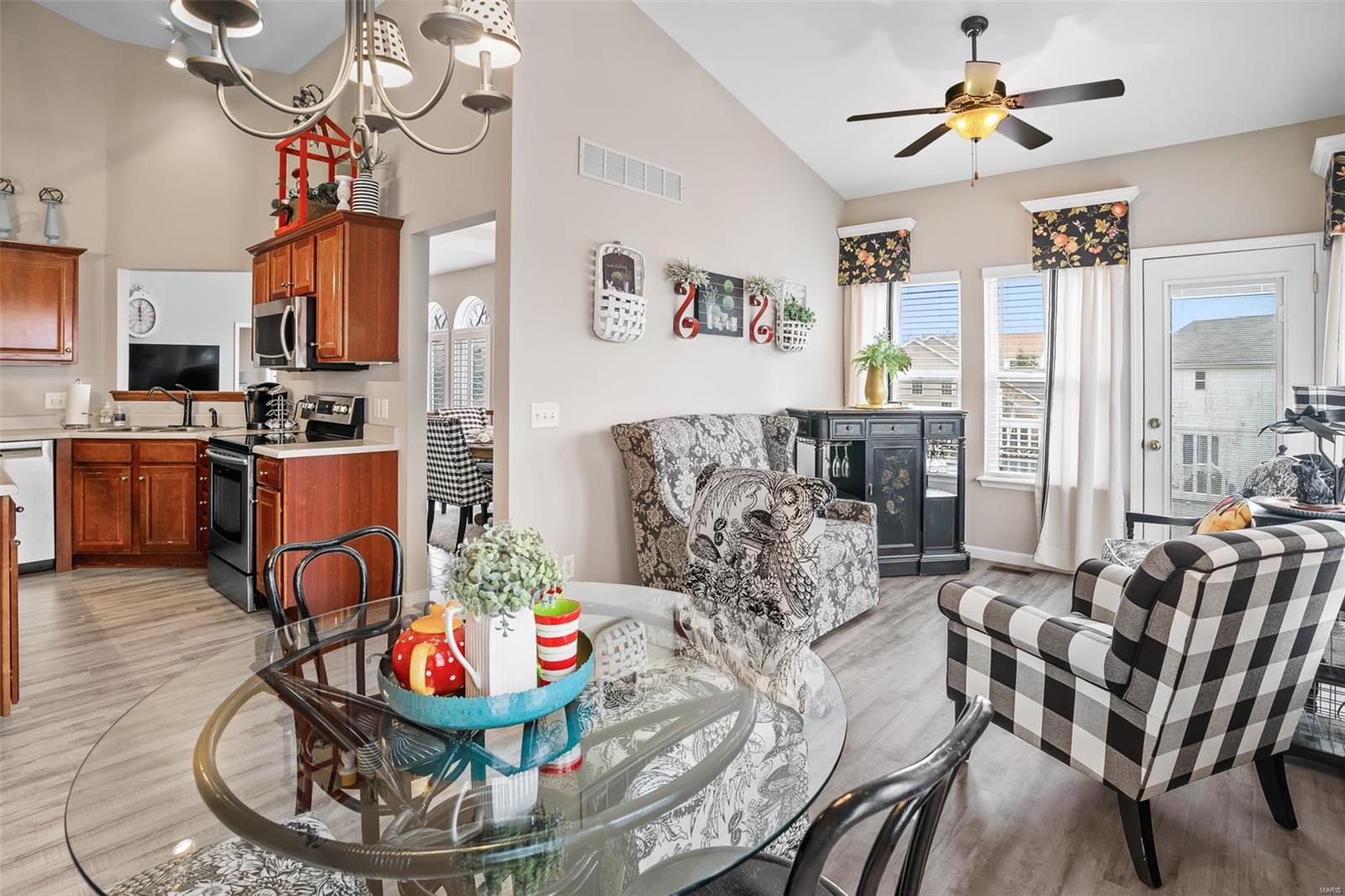 Est At Legacy Pointe #1 - Residential