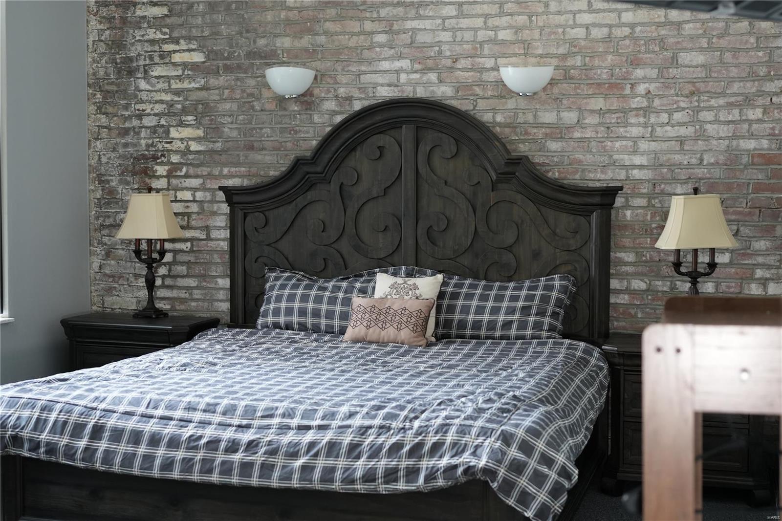 Downtown - Commercial Sale