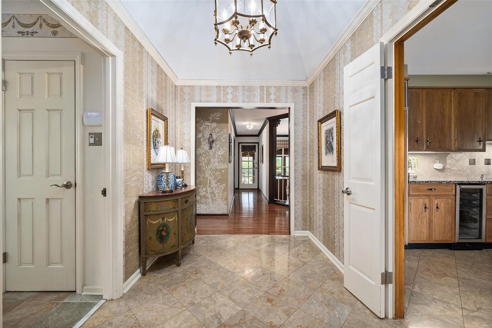 3 Huntleigh Trails Lane