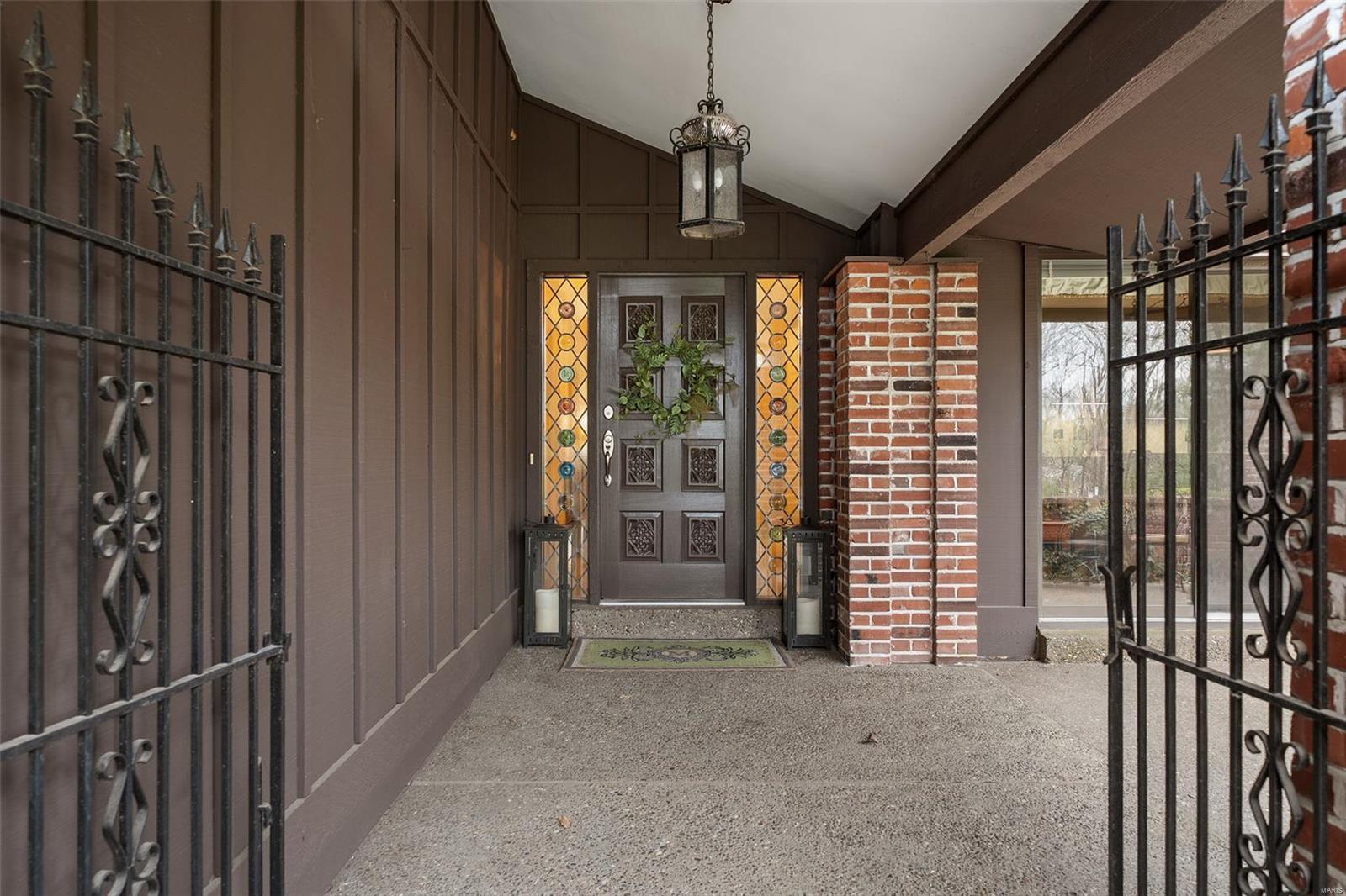 3 Huntleigh Trails Lane