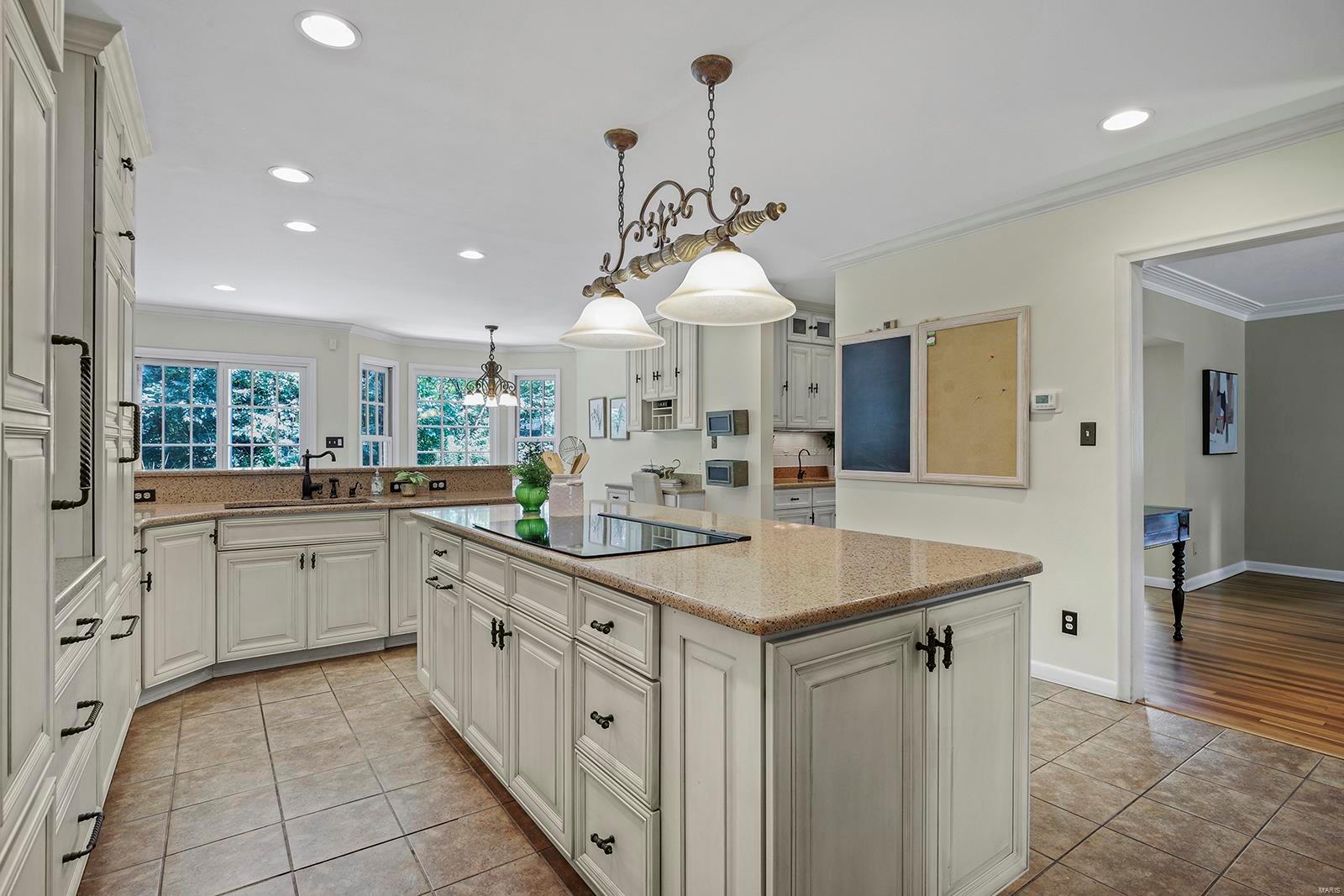 Frontenac - Residential