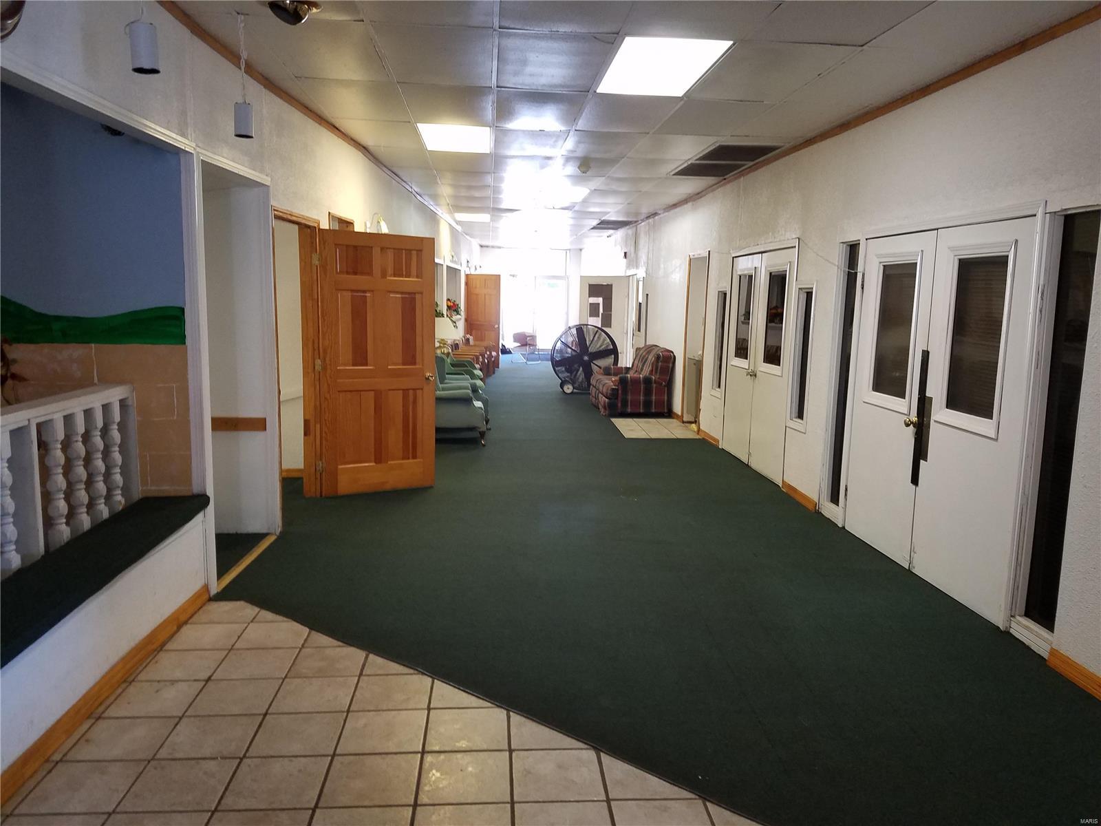 Kinloch Park - Commercial Sale