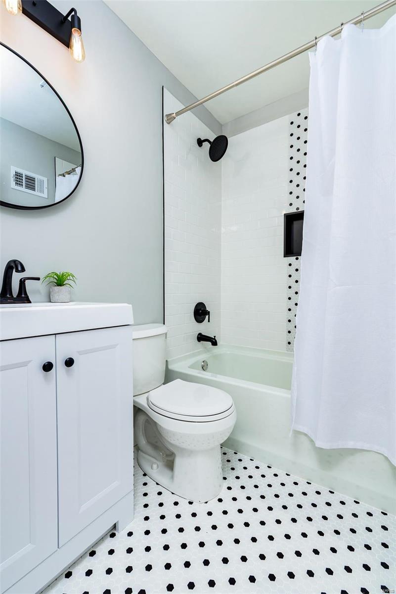 Twin Sisters - Residential