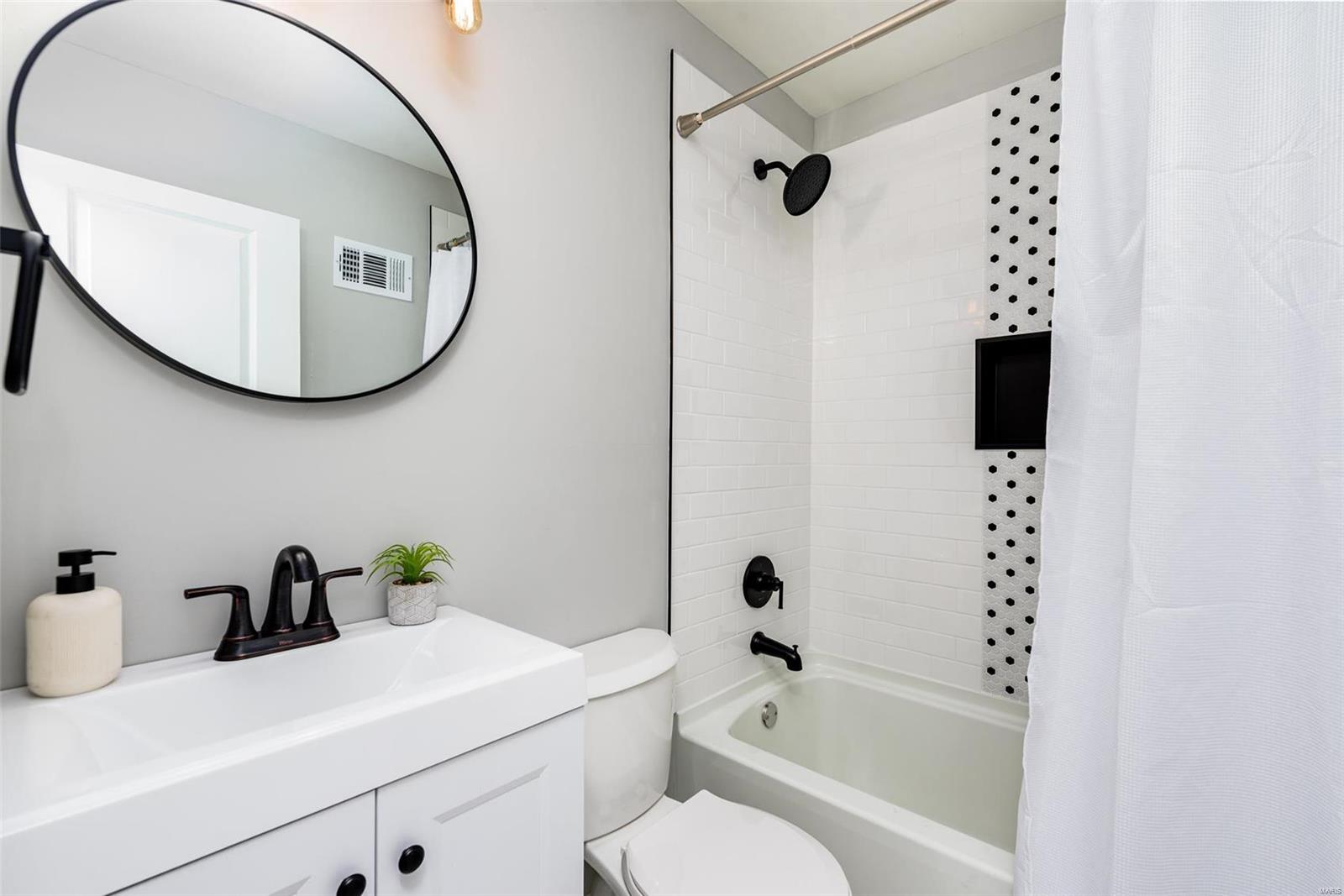 Twin Sisters - Residential