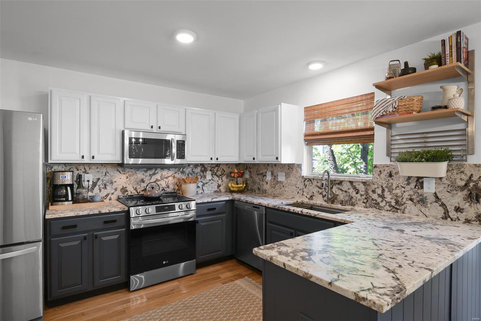 Stoney Mountain Village - Residential