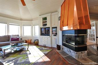 Dux Landing - Residential