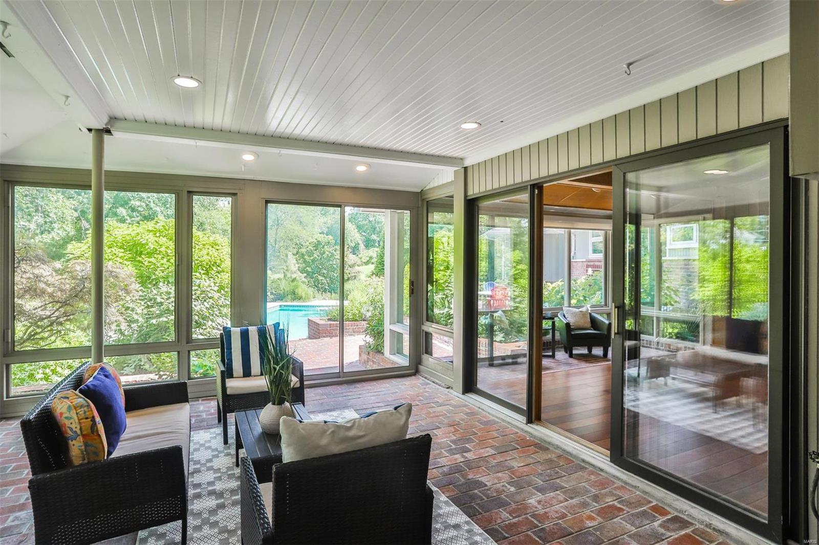 Oak Park Estates 2 - Residential