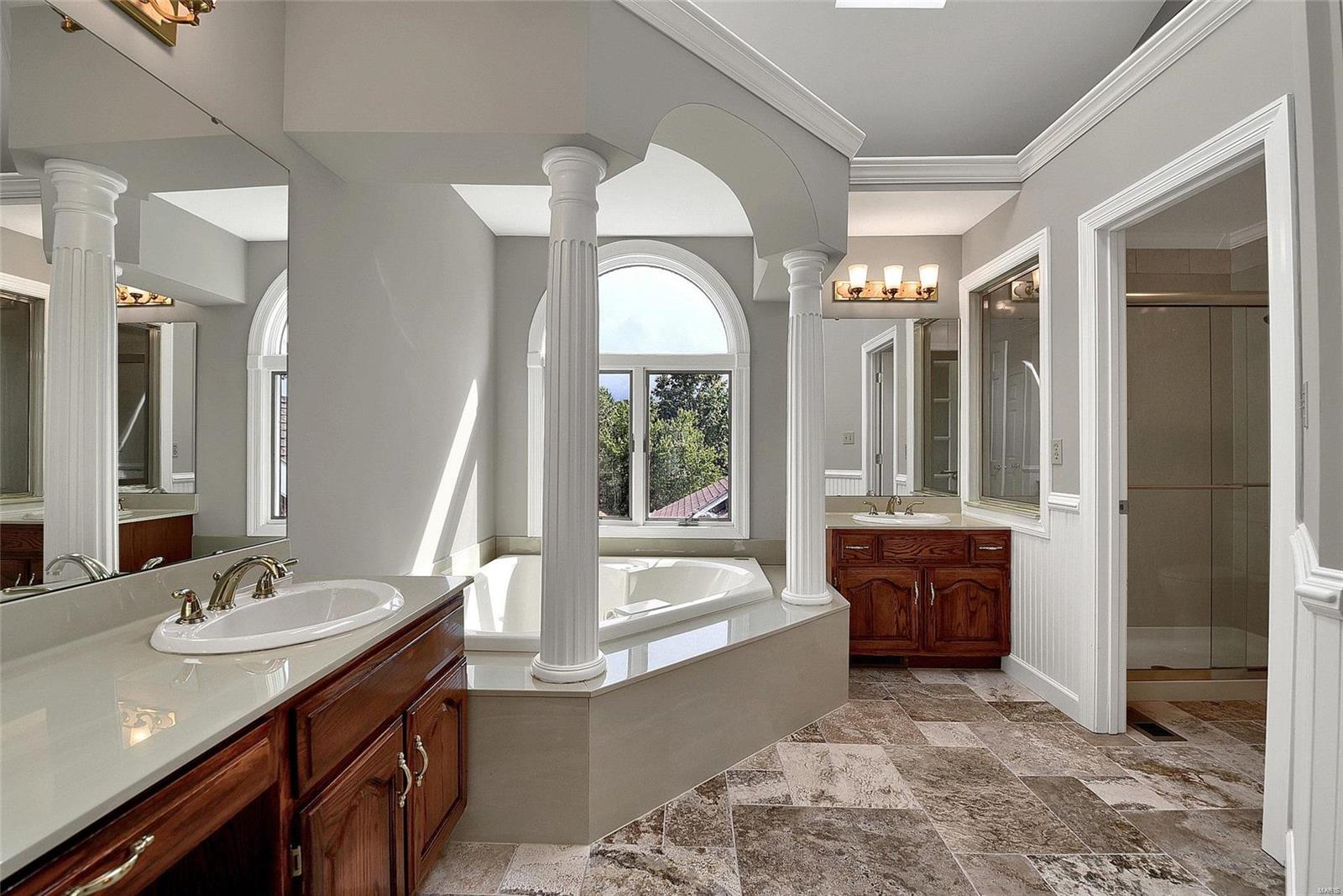 Oaks On Kiefer Creek The - Residential