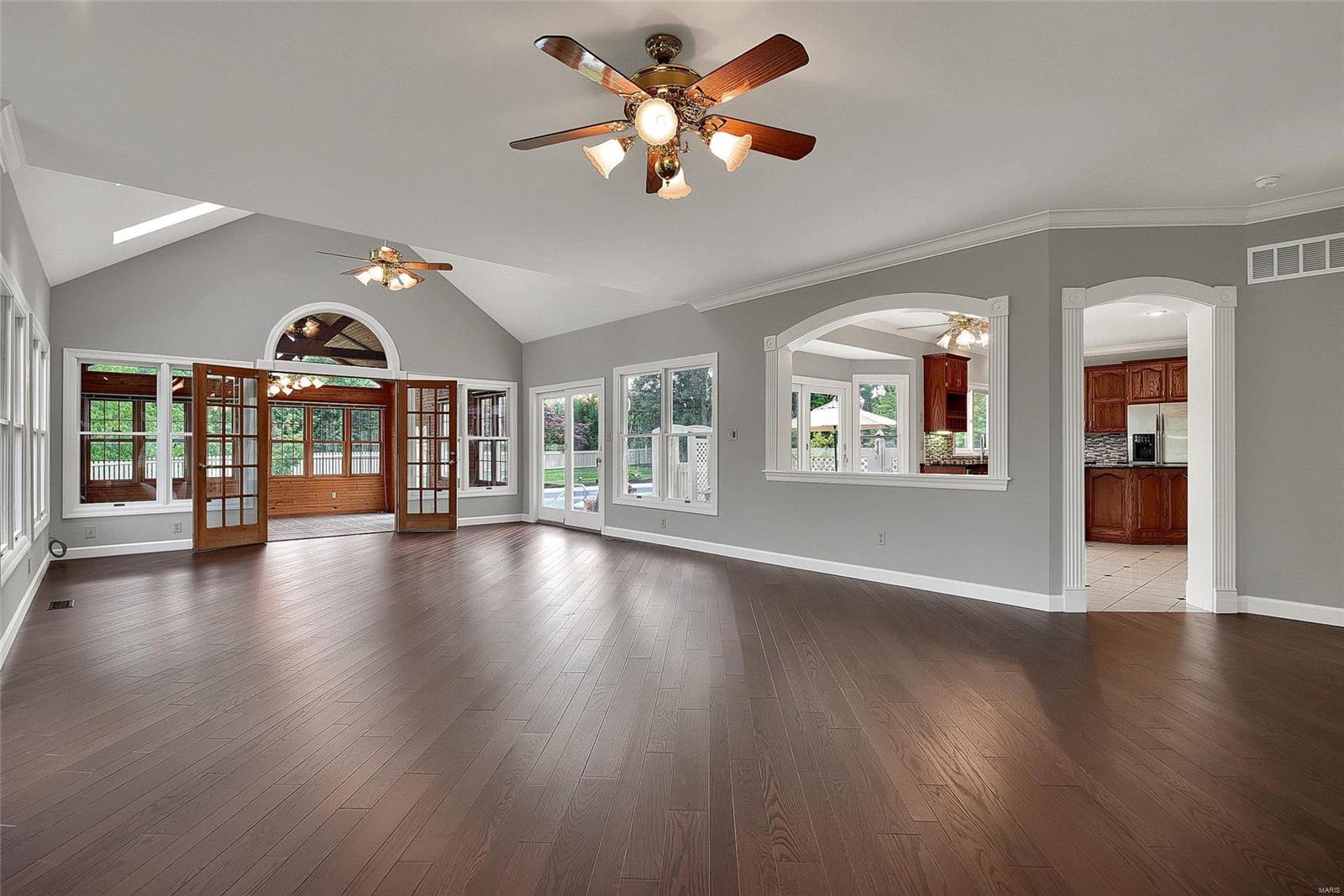 Oaks On Kiefer Creek The - Residential