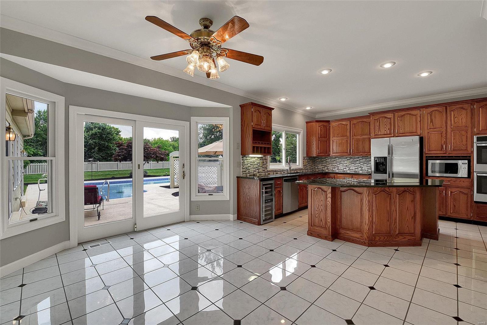 Oaks On Kiefer Creek The - Residential