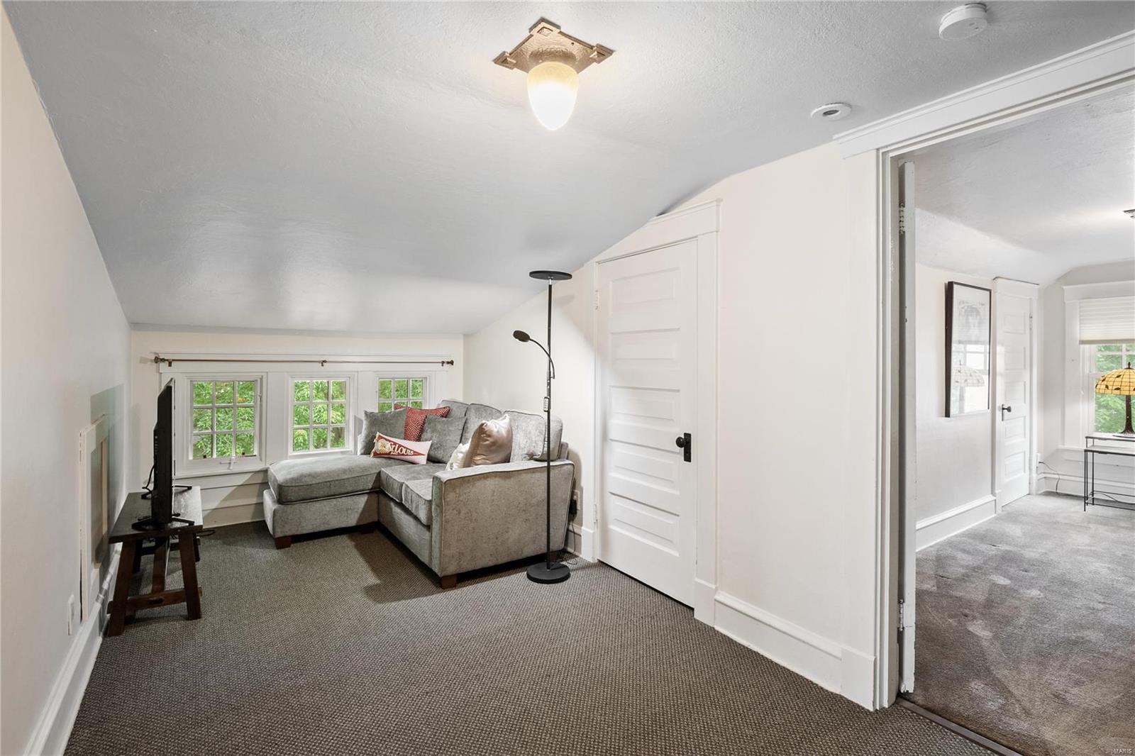 Oak Terrace - Residential