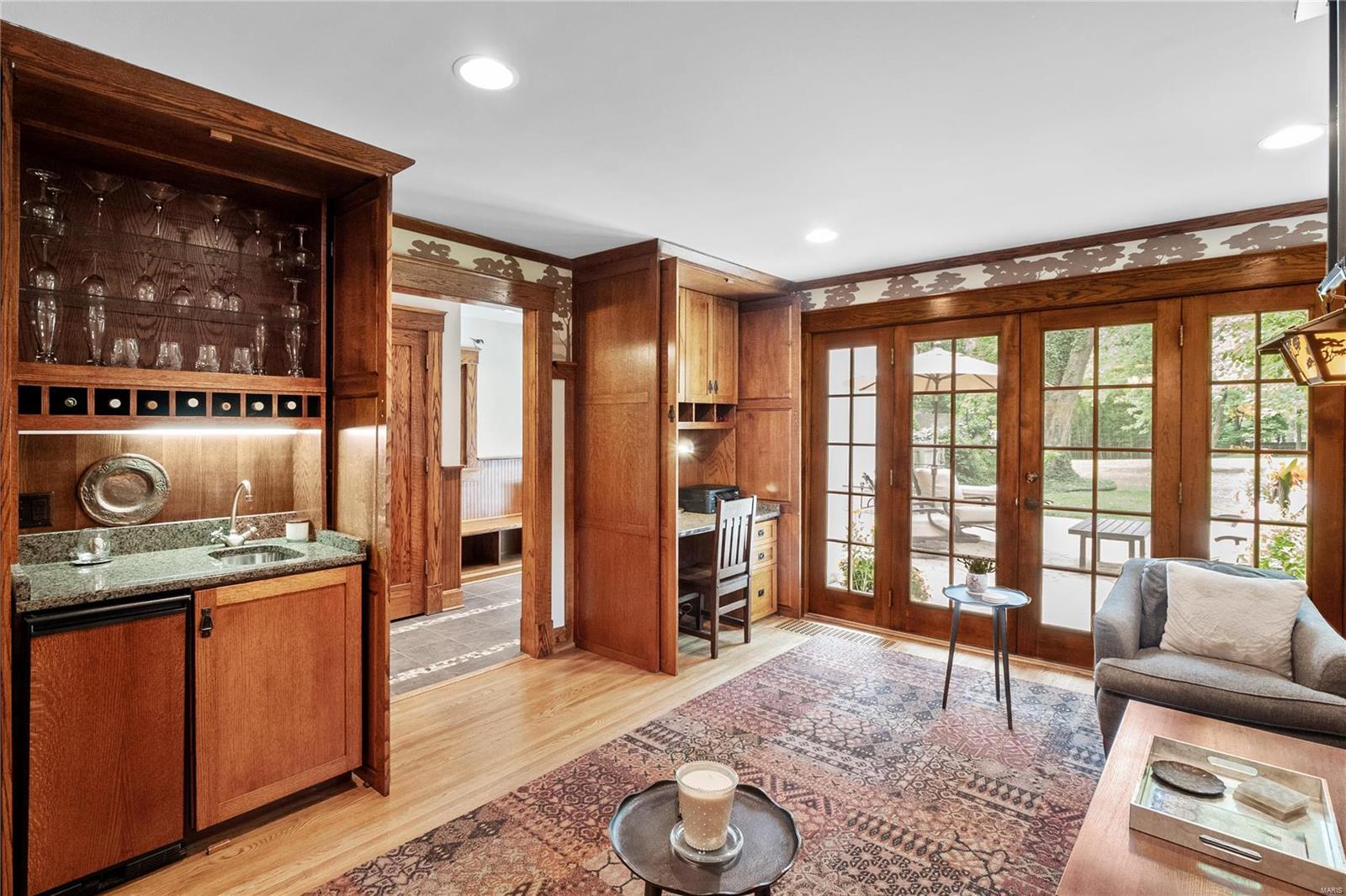 Oak Terrace - Residential