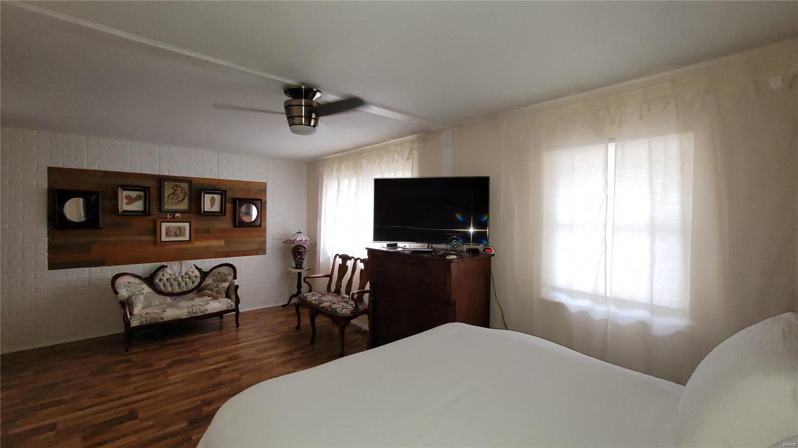 Granada Condominiums - Residential