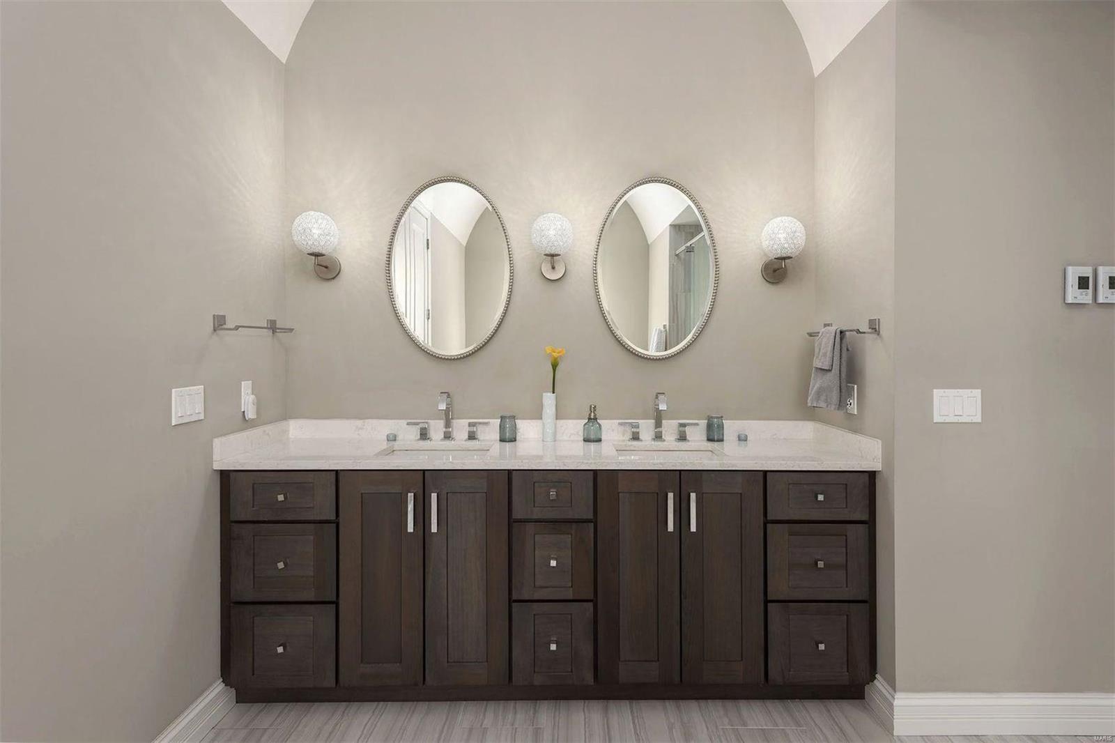 Enclave Bellerive Seven - Residential