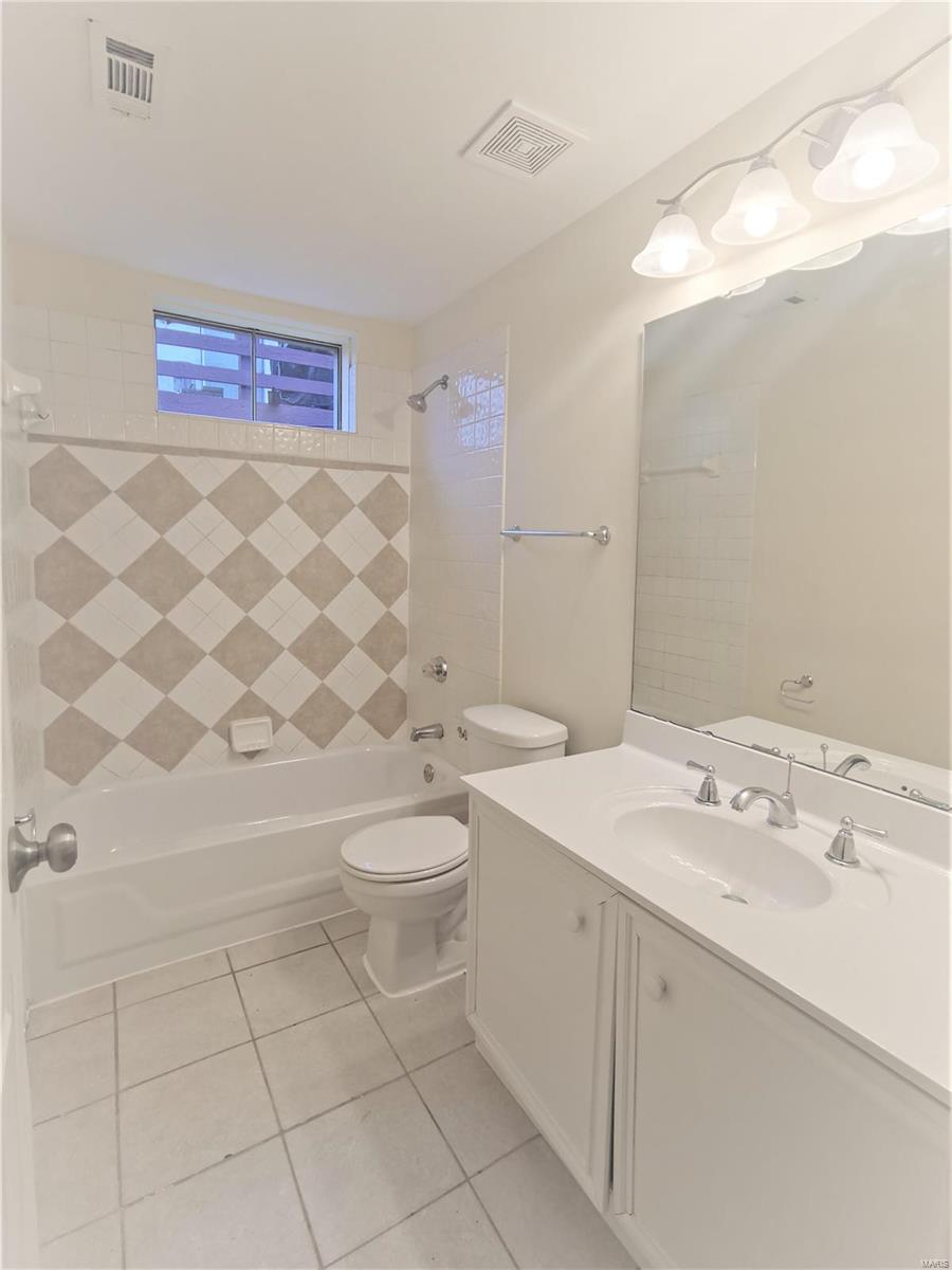 Jamestowne Two - Residential