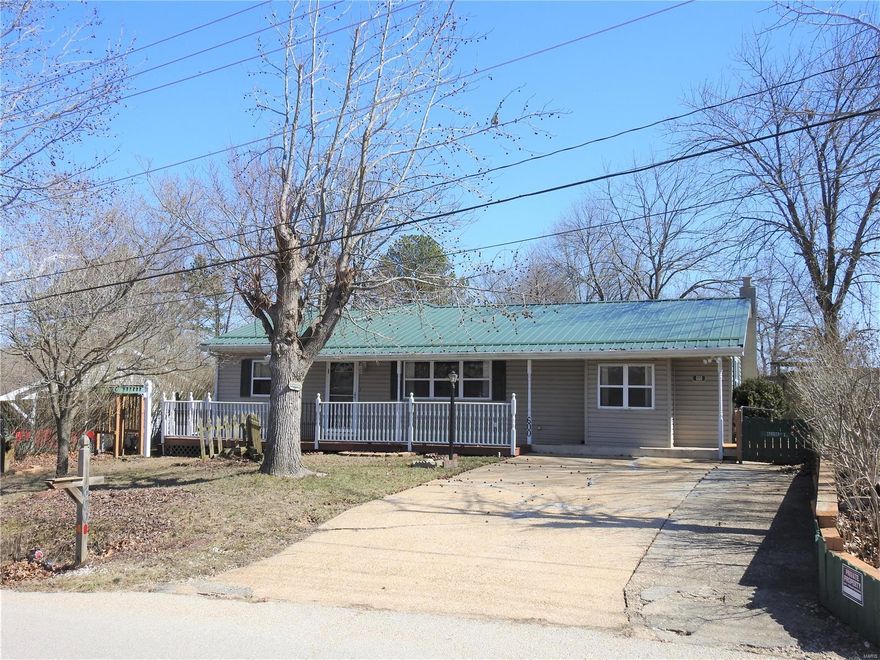 Very spacious 4 bedroom 2 bath with 1900 sq ft (m/l) in a good neighborhood. Split bedroom floor plan with extra large living room and family room. Original hardwood floors throughout the house. Large master bedroom with bath and double vanity and walk in closet.
Utility room has a utility sink and plenty of storage room. Back addition of the home was added in 1997. Fenced in backyard with plenty of storage available in multiple sheds.
Metal roof was installed in 2016
This is a must see!