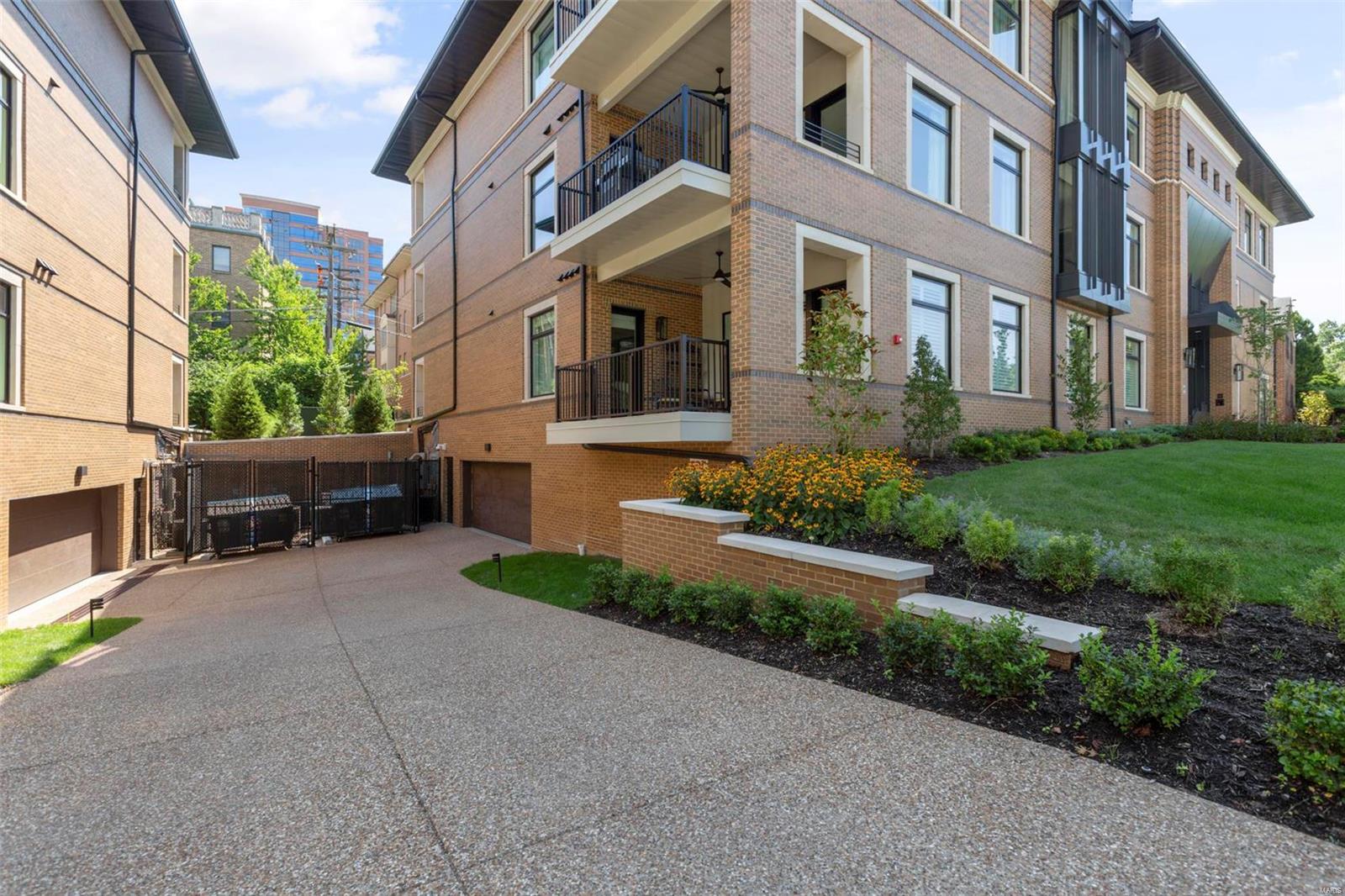 The Pearl - Residential